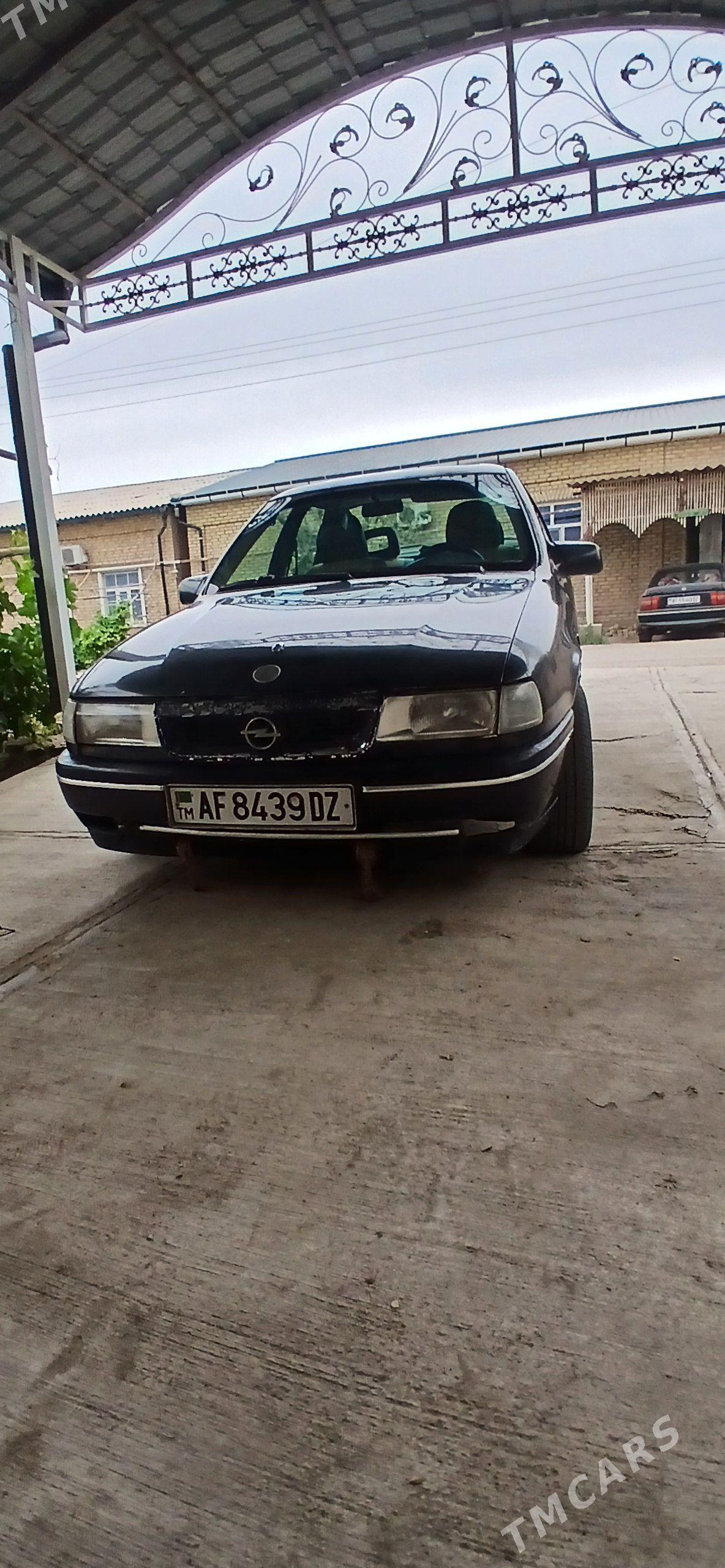 Opel Vectra 1992 - 35 000 TMT - Gubadag - img 1