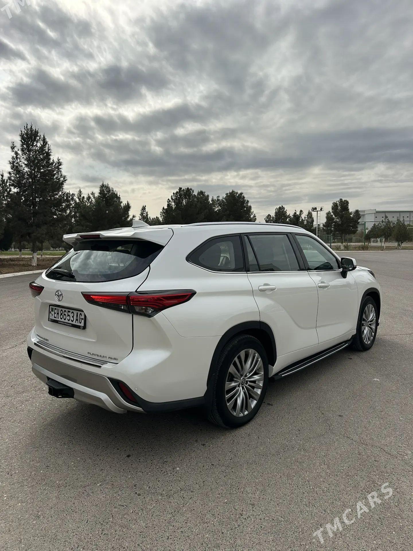 Toyota Highlander 2022 - 670 000 TMT - Ашхабад - img 1
