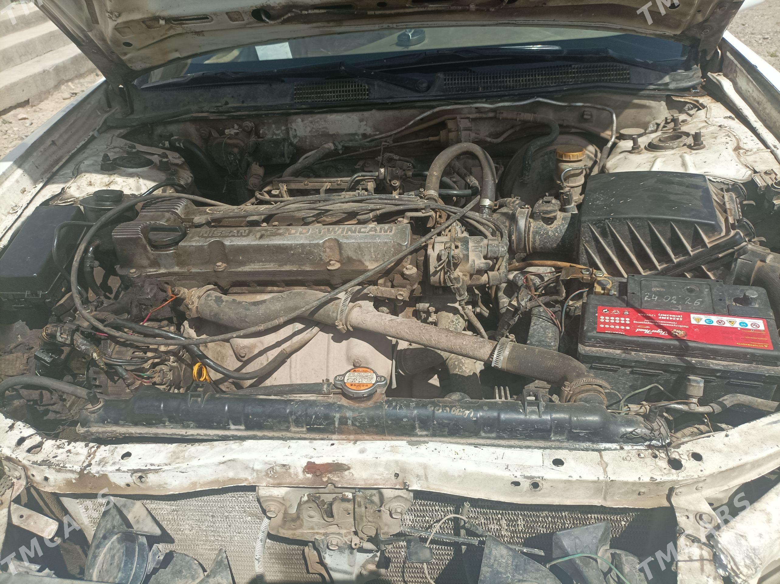 Nissan Altima 1998 - 30 000 TMT - Серахс - img 1
