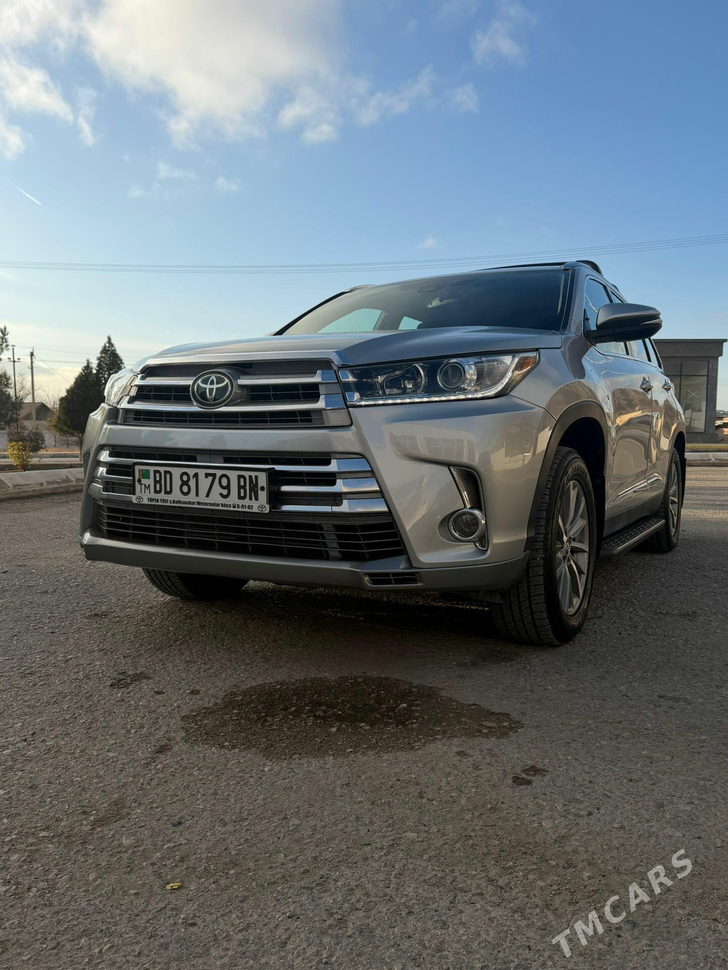 Toyota Highlander 2019 - 480 000 TMT - Балканабат - img 1