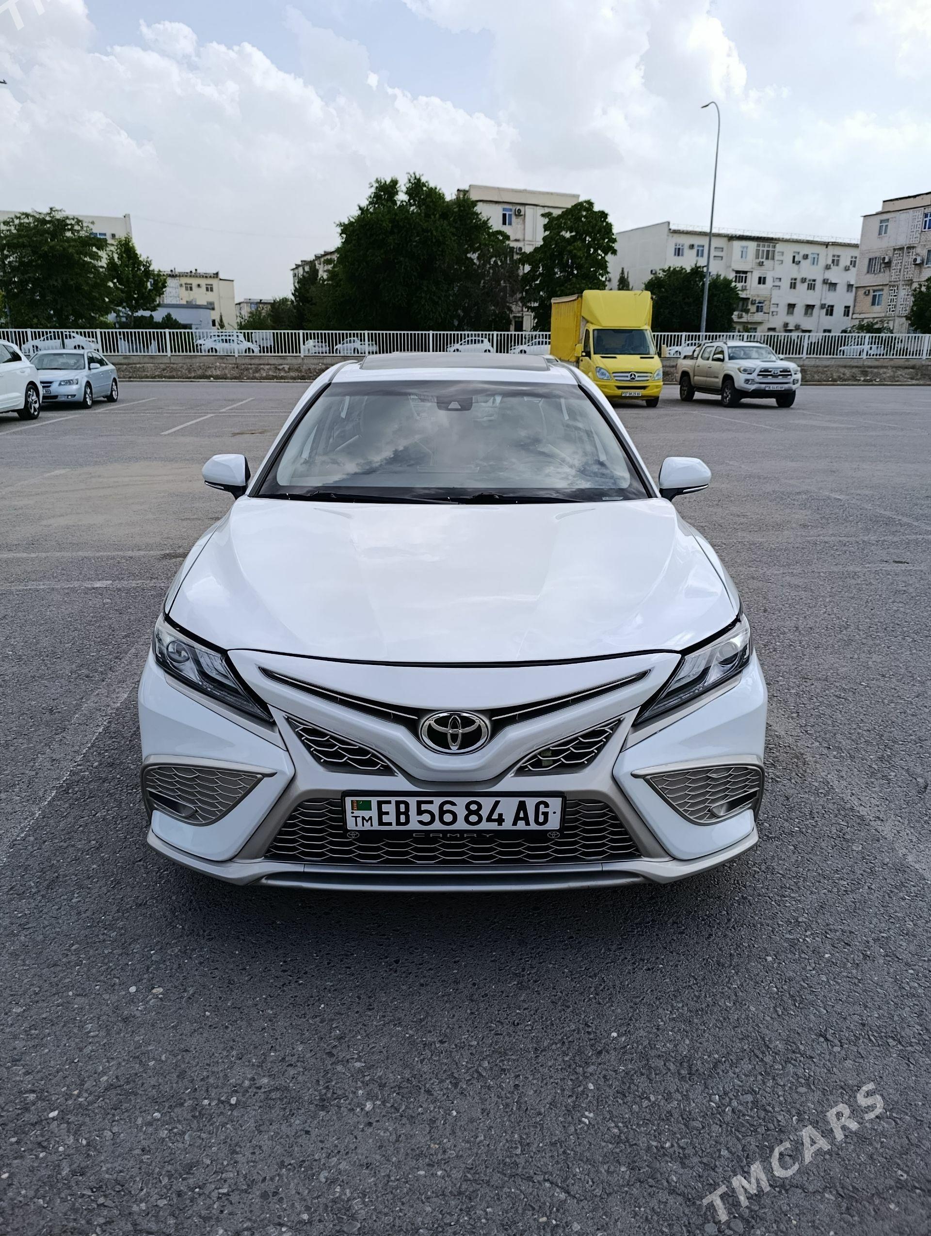 Toyota Camry 2021 - 335 000 TMT - 5 мкр - img 1