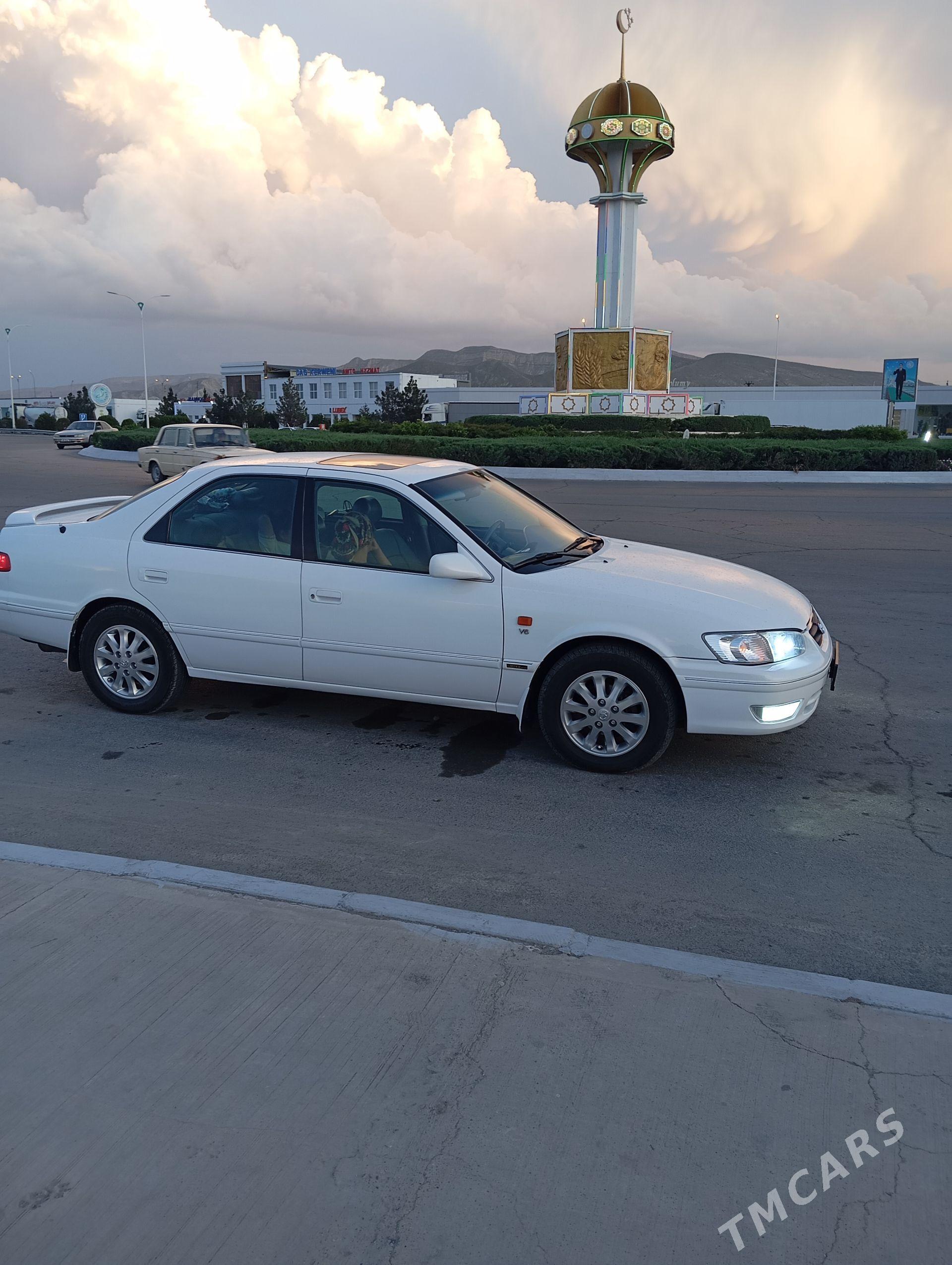 Toyota Camry 1999 - 170 000 TMT - Гызыларбат - img 1