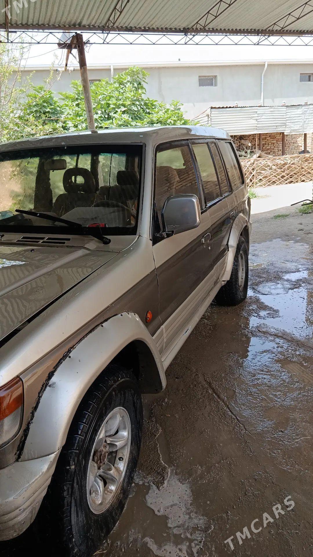 Mitsubishi Pajero 1993 - 50 000 TMT - Мары - img 1