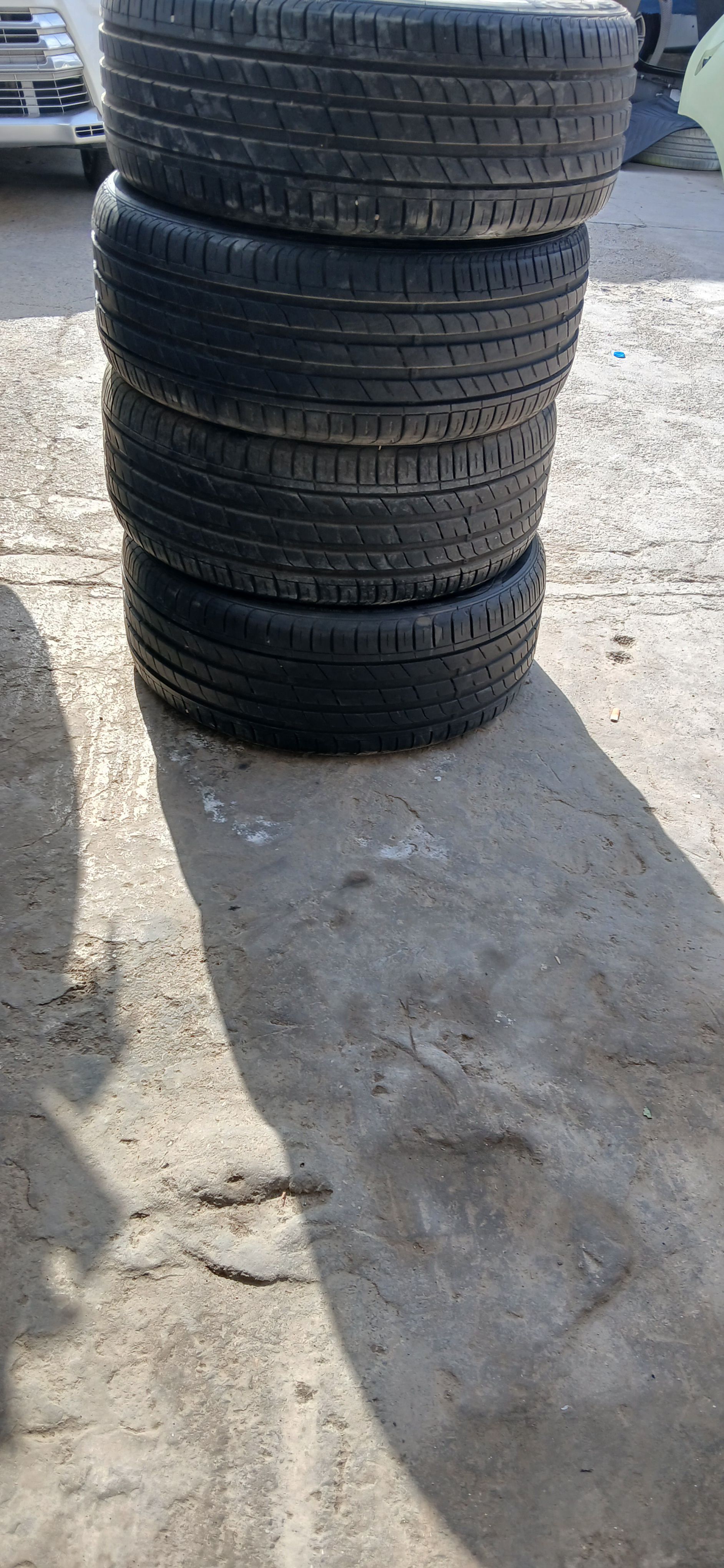 teker 235 45 18 700 TMT - 30 mkr - img 1