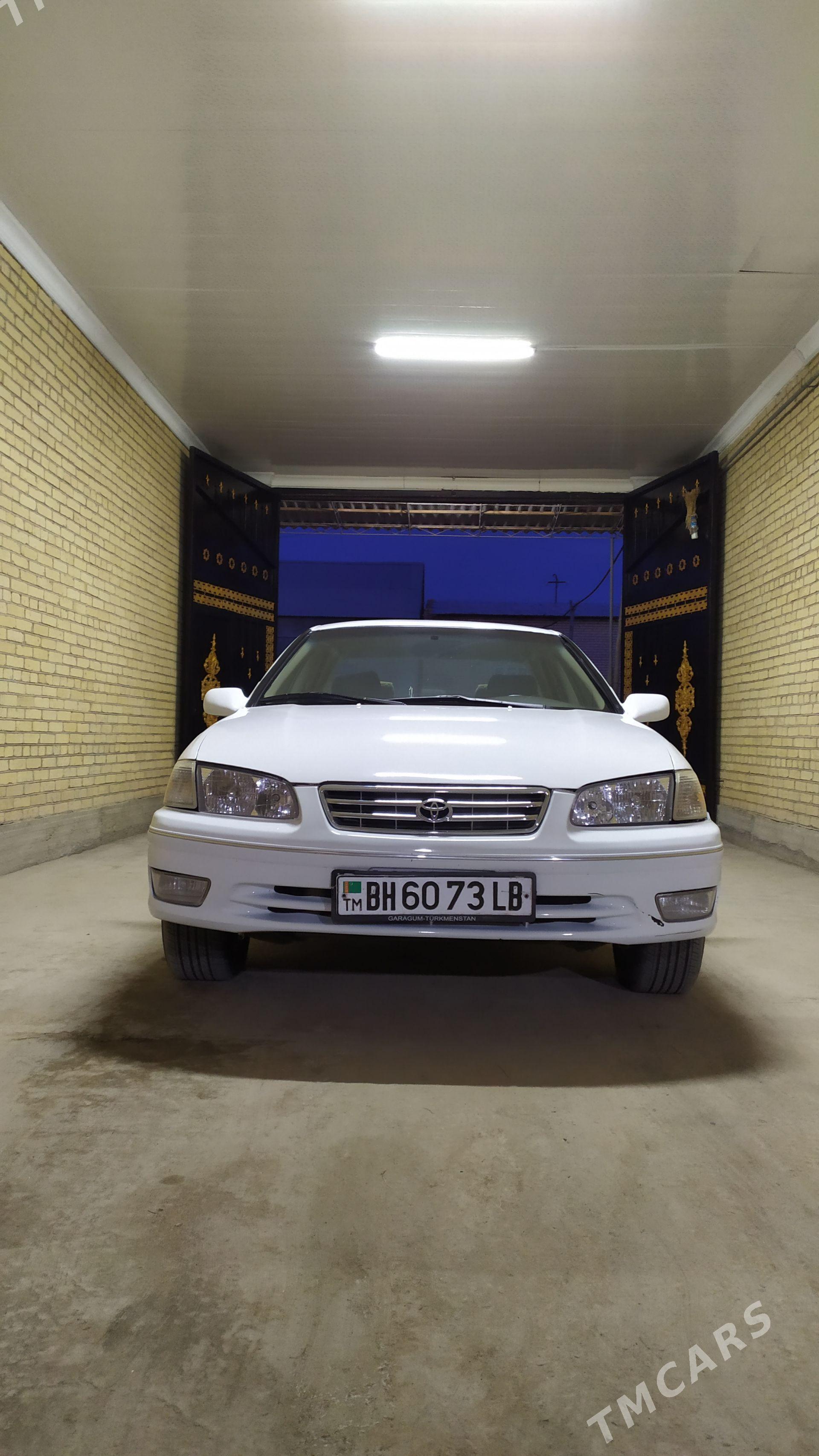 Toyota Camry 1999 - 155 000 TMT - Saýat - img 1