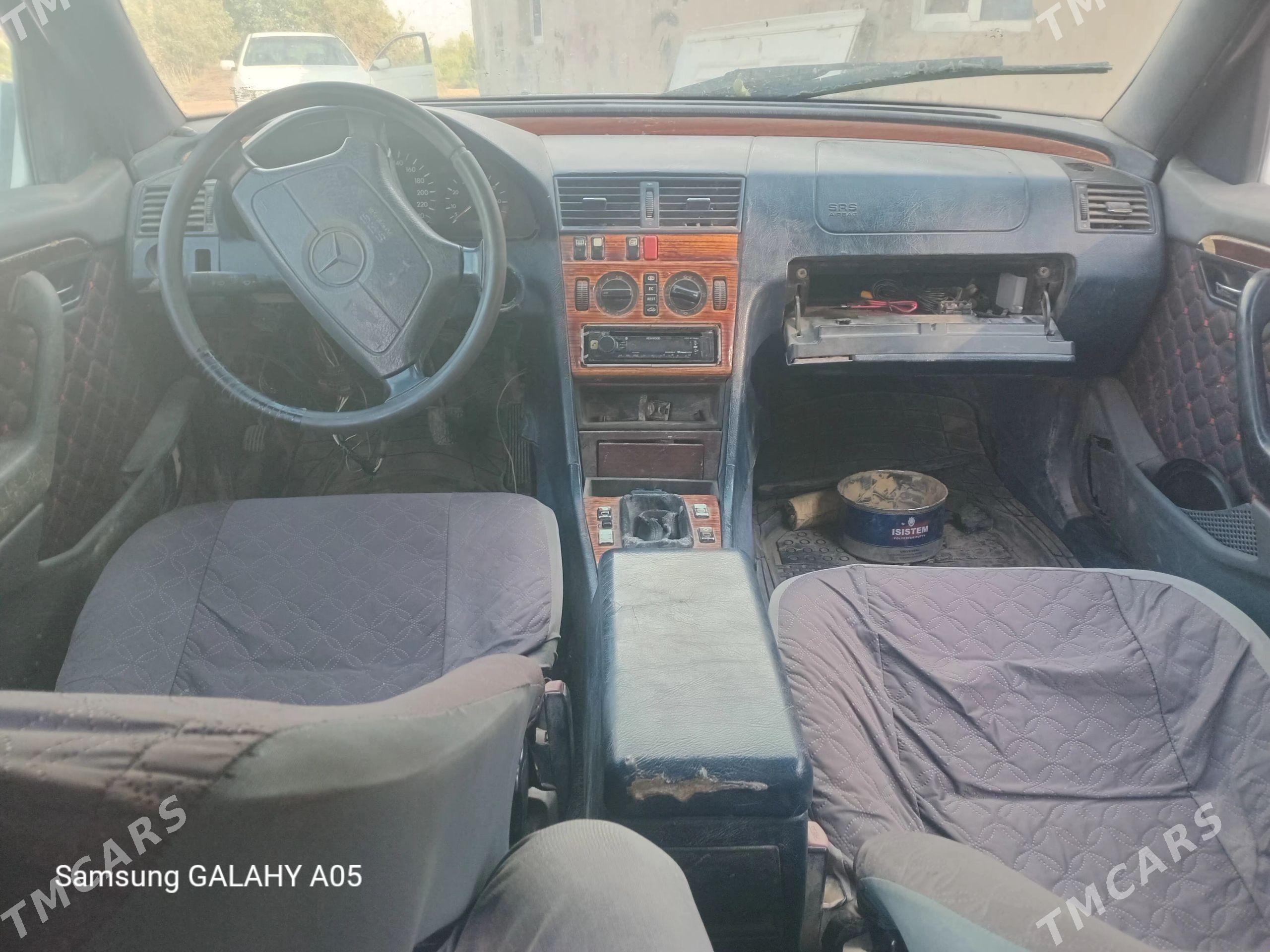 Mercedes-Benz W201 1995 - 50 000 TMT - Губадаг - img 1