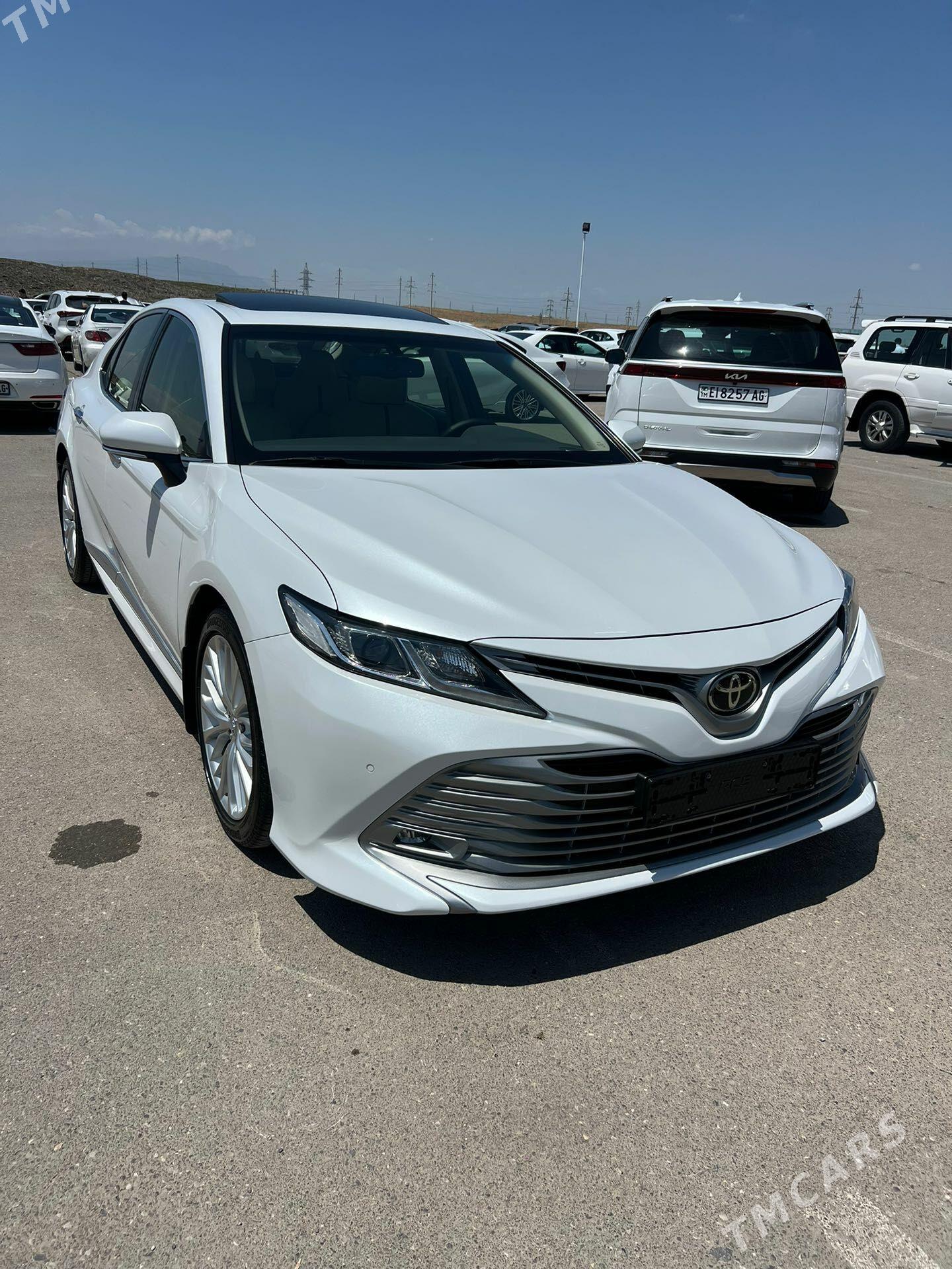 Toyota Camry 2018 - 410 000 TMT - Ашхабад - img 1