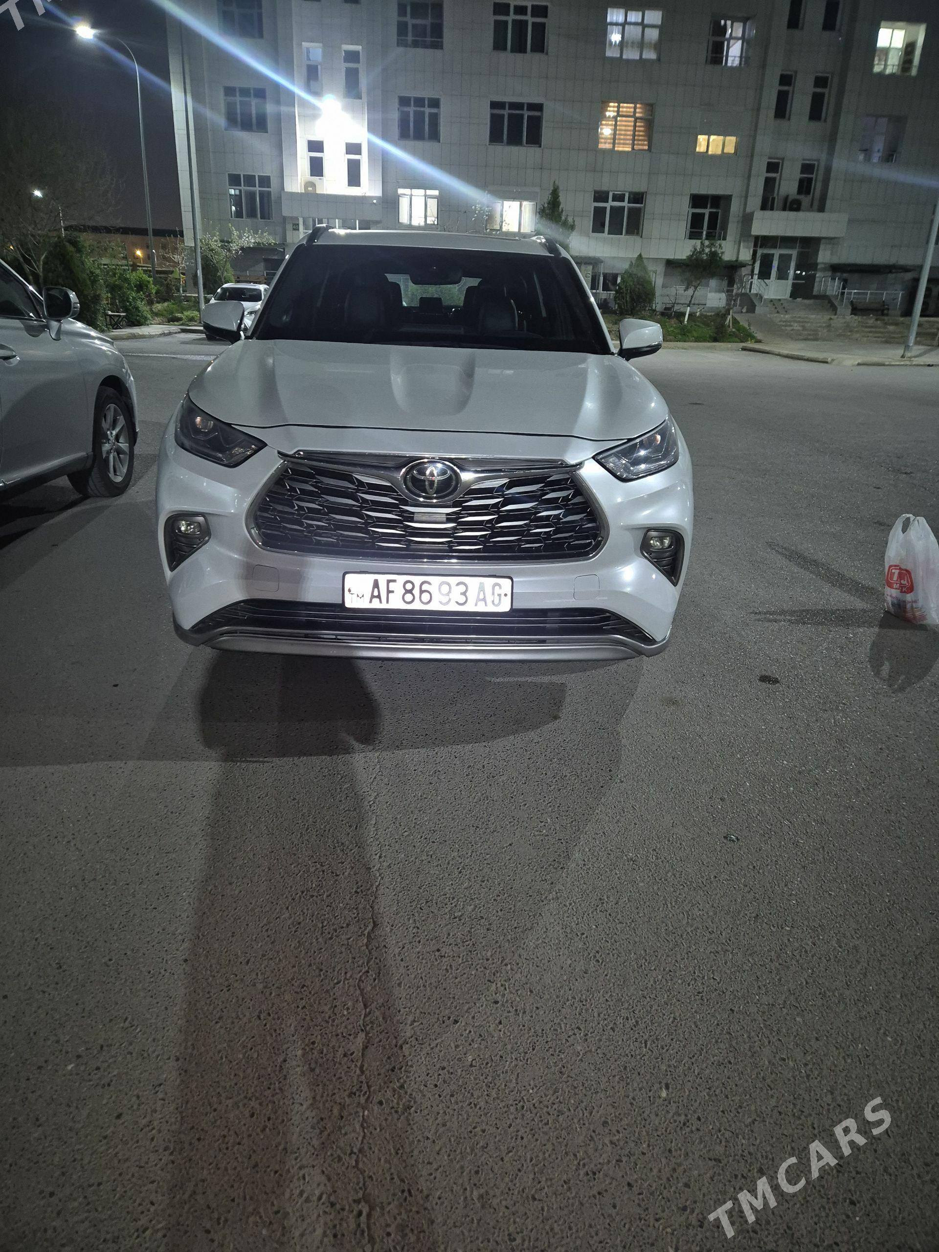 Toyota Highlander 2022 - 500 000 TMT - Gurtly - img 1