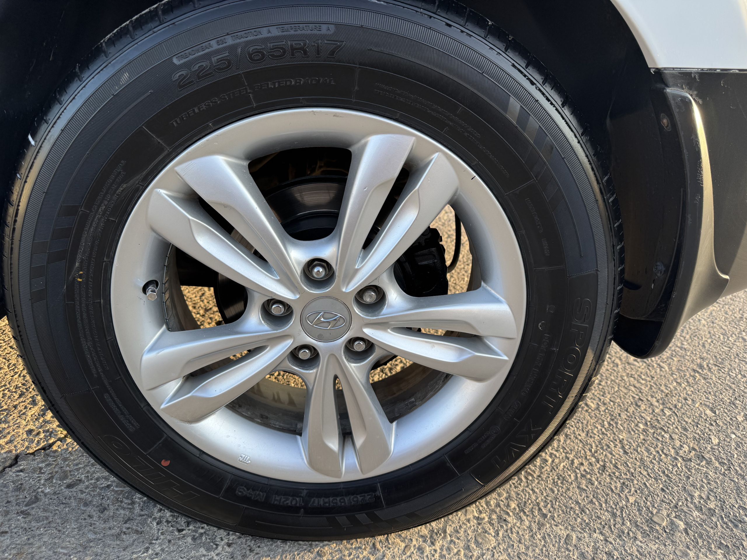 Hyundai IX35 2012 - 220 000 TMT - 5 мкр - img 1