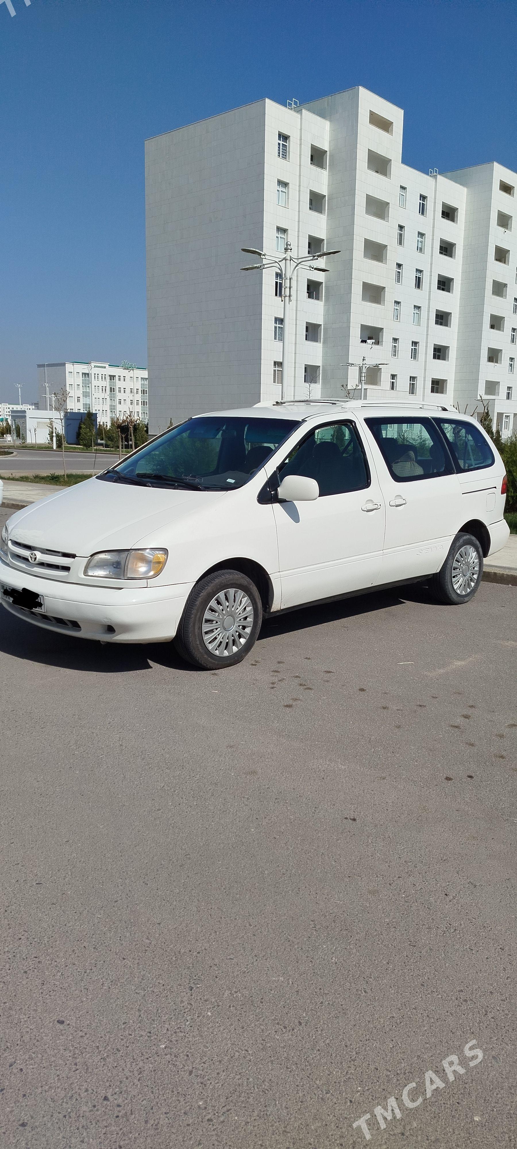 Toyota Sienna 1999 - 180 000 TMT - Теджен - img 1