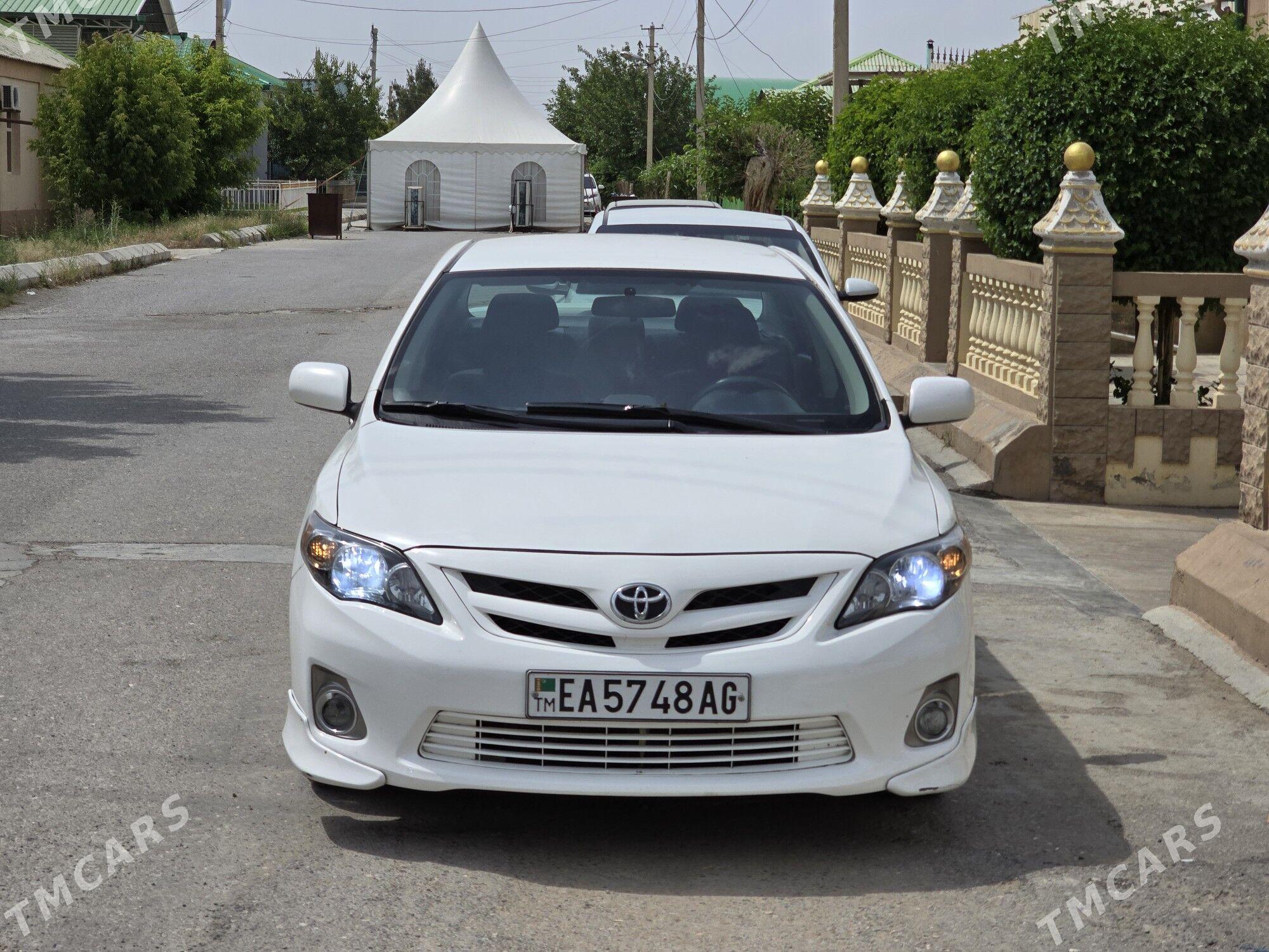 Toyota Corolla 2012 - 210 000 TMT - Чоганлы - img 1