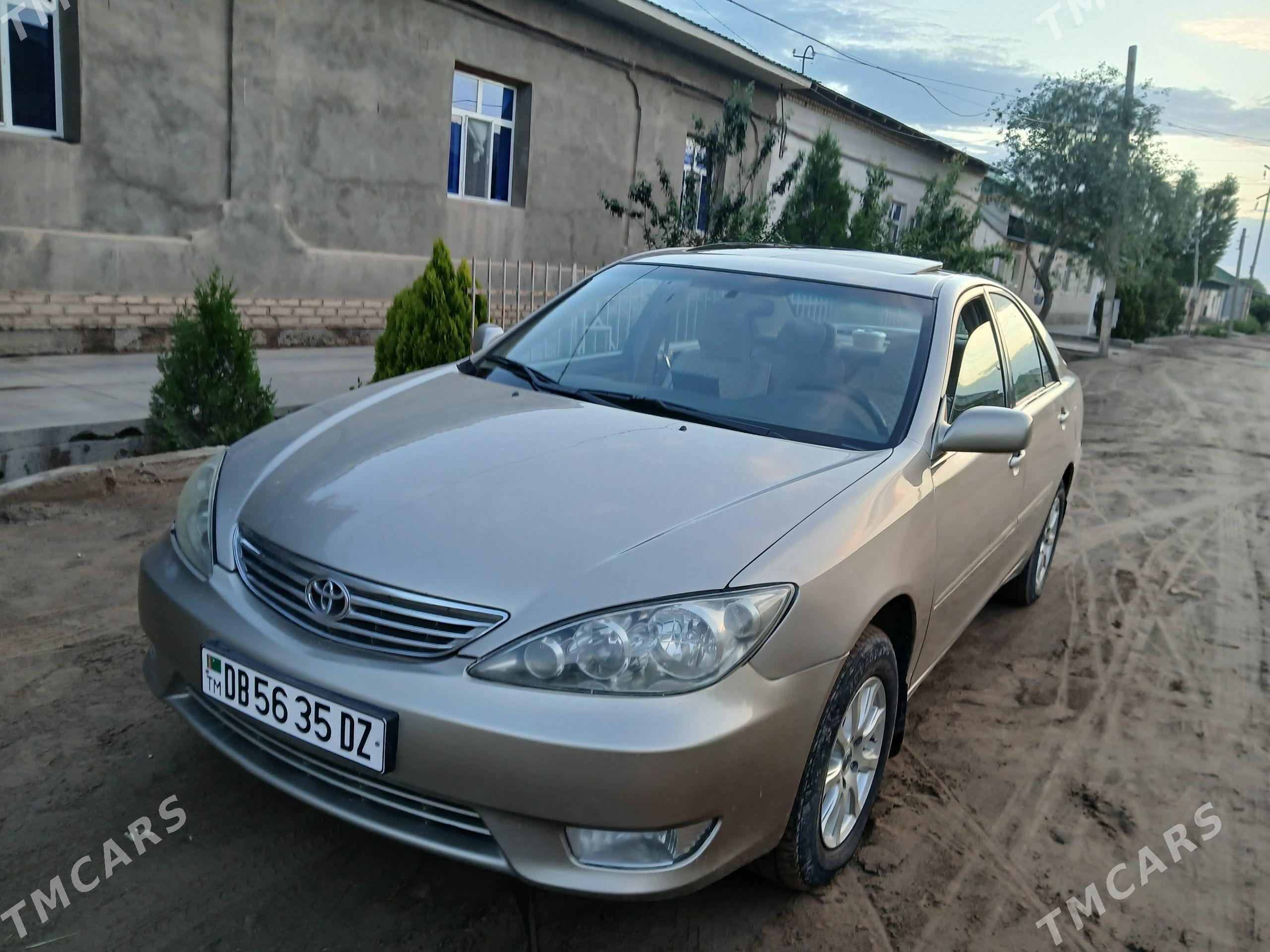 Toyota Camry 2004 - 187 000 TMT - Кёнеургенч - img 1