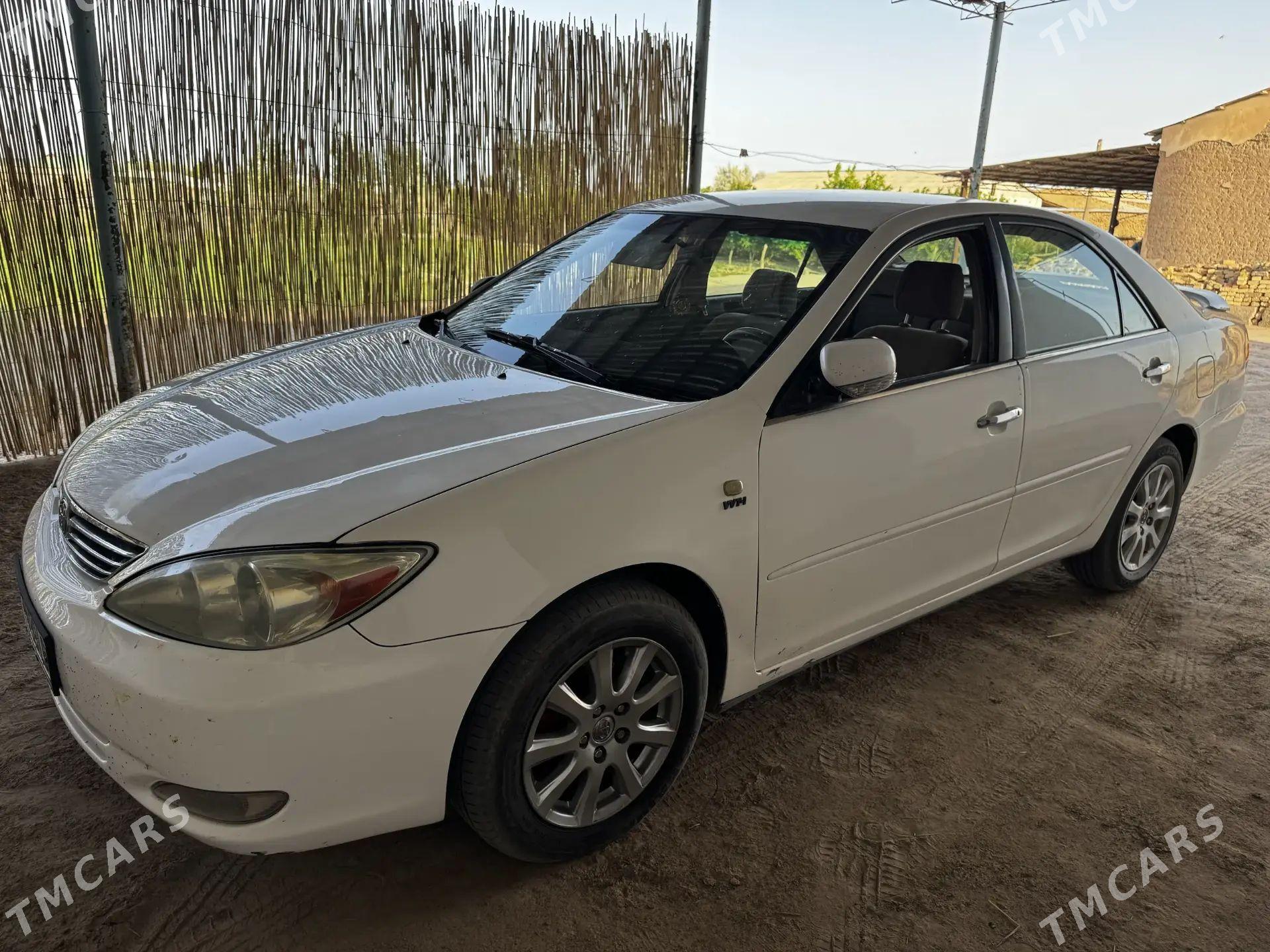 Toyota Camry 2002 - 185 000 TMT - Сейди - img 1