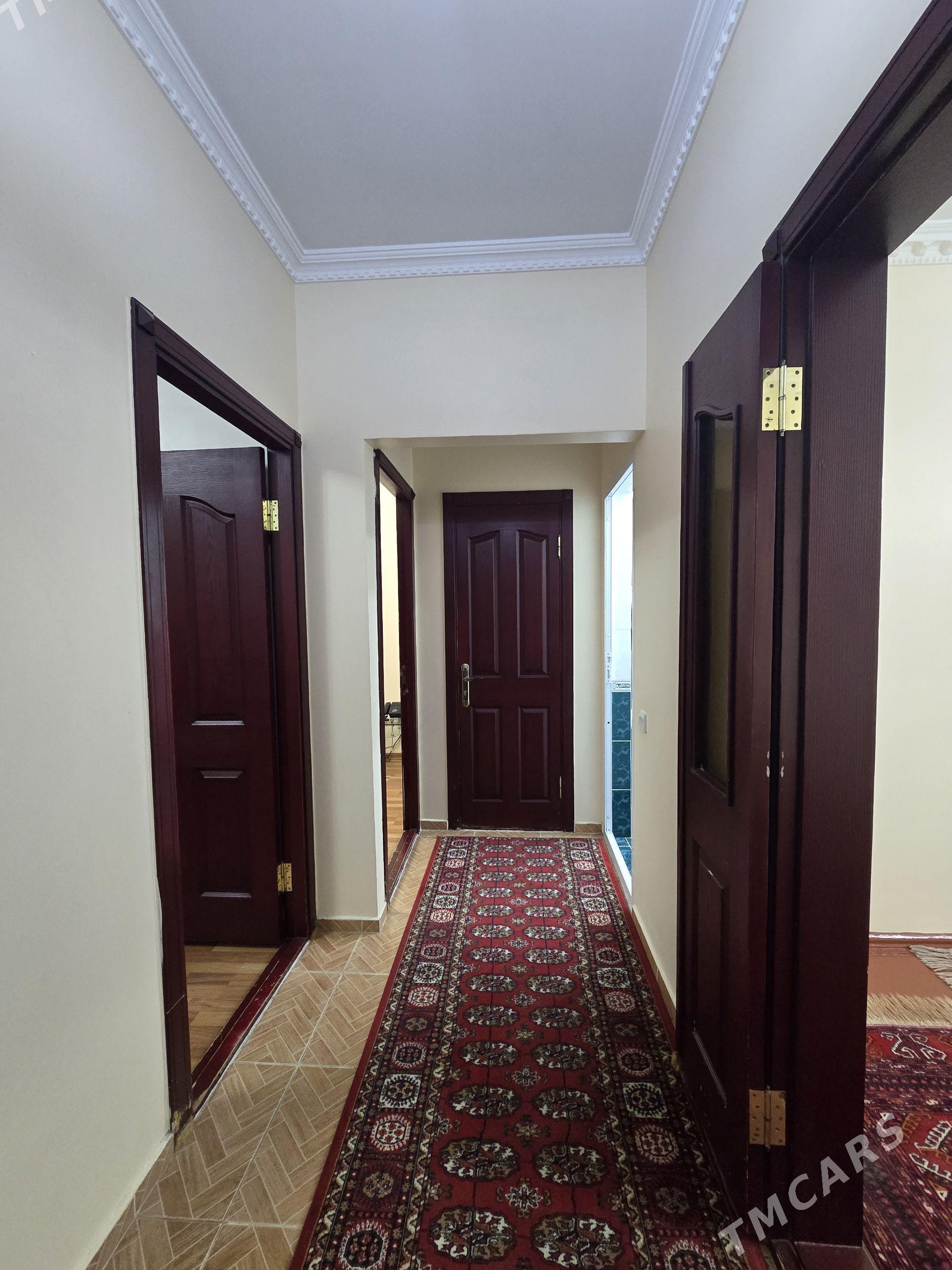 GAUDAN W 3KOM TAYAR JAY - Гаудан "В" - img 1