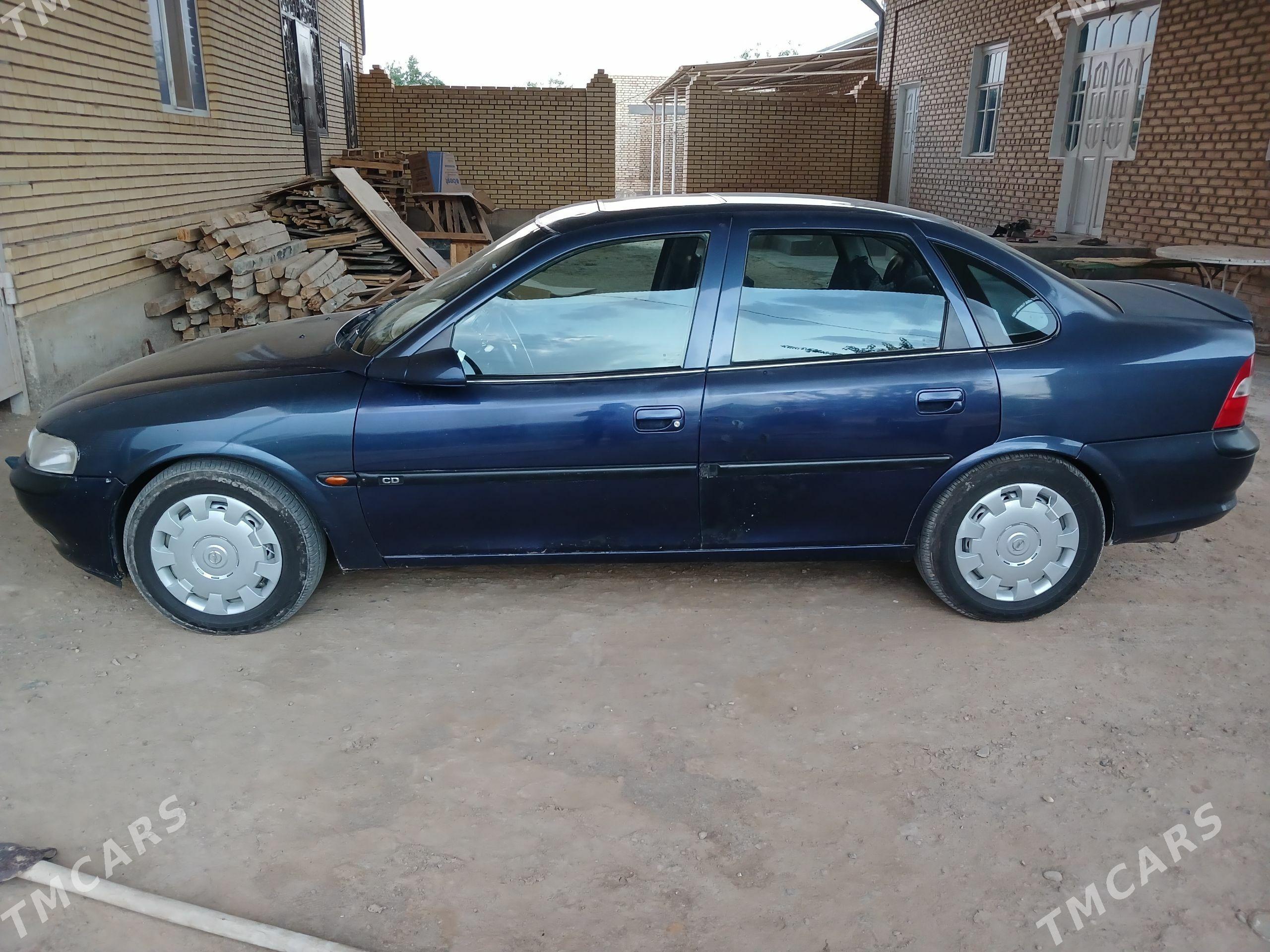 Opel Vectra 1998 - 45 000 TMT - Sakarçäge - img 1