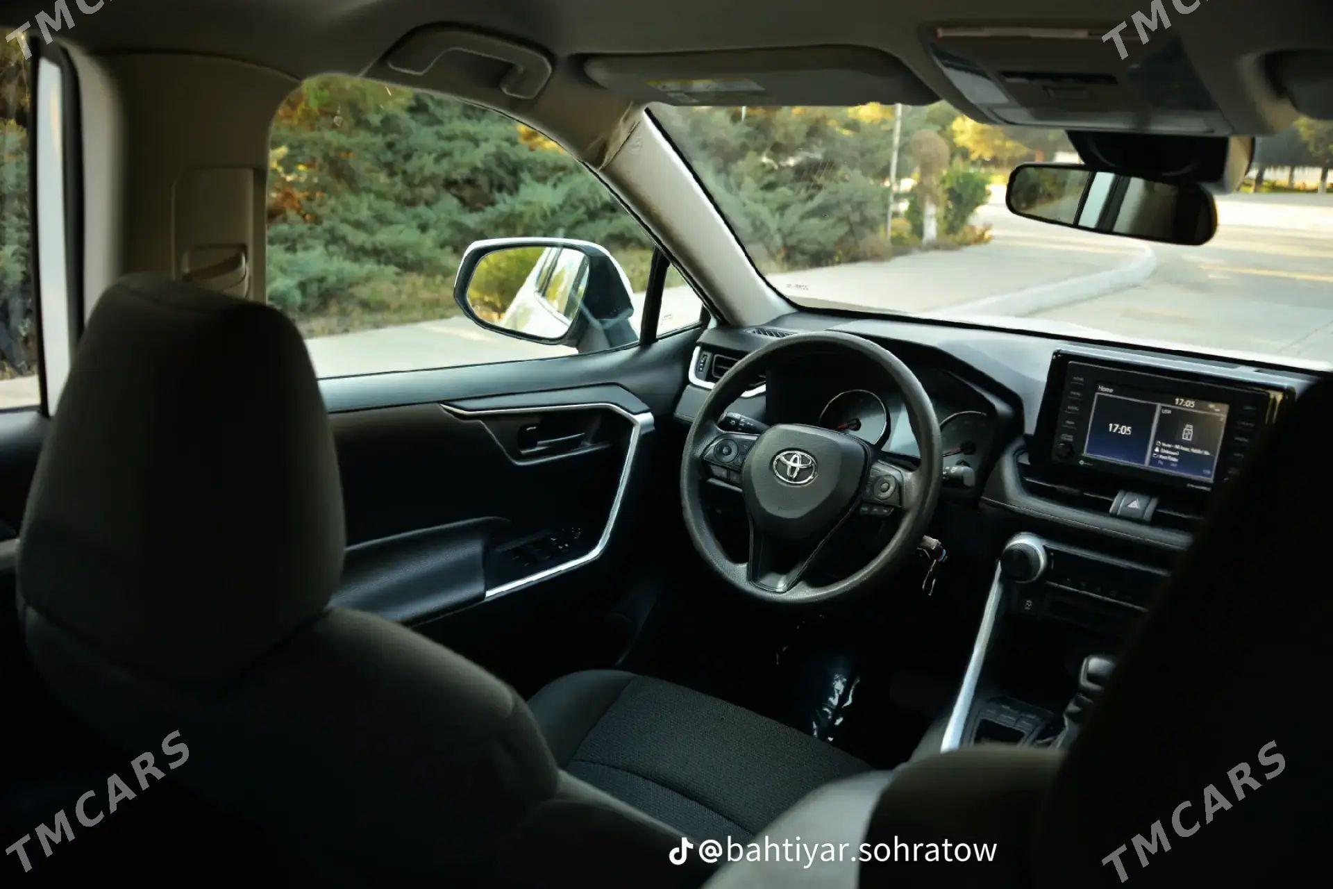 Toyota RAV4 2021 - 395 000 TMT - Туркменабат - img 1