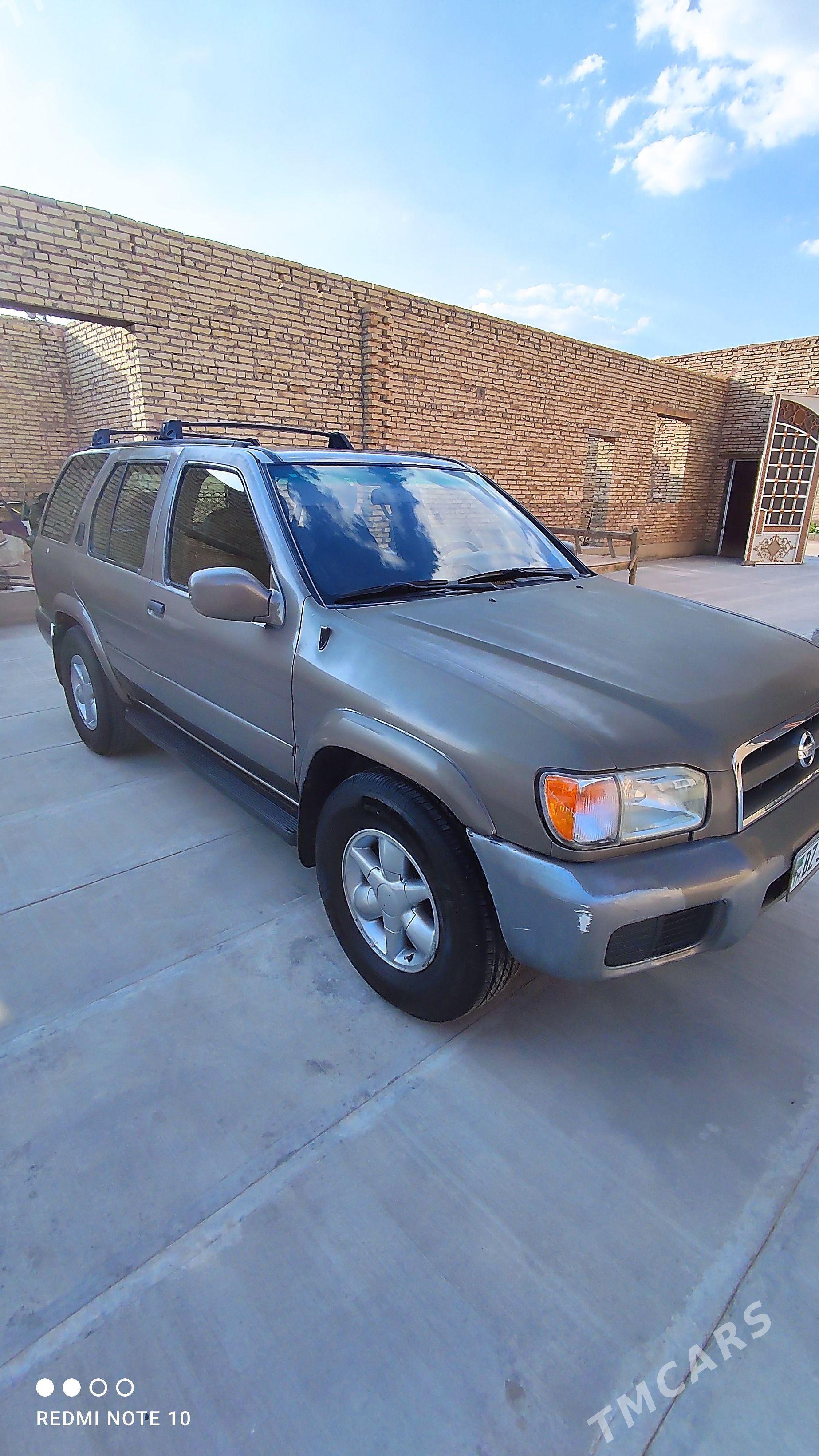 Nissan Pathfinder 2003 - 118 000 TMT - Фарап - img 1