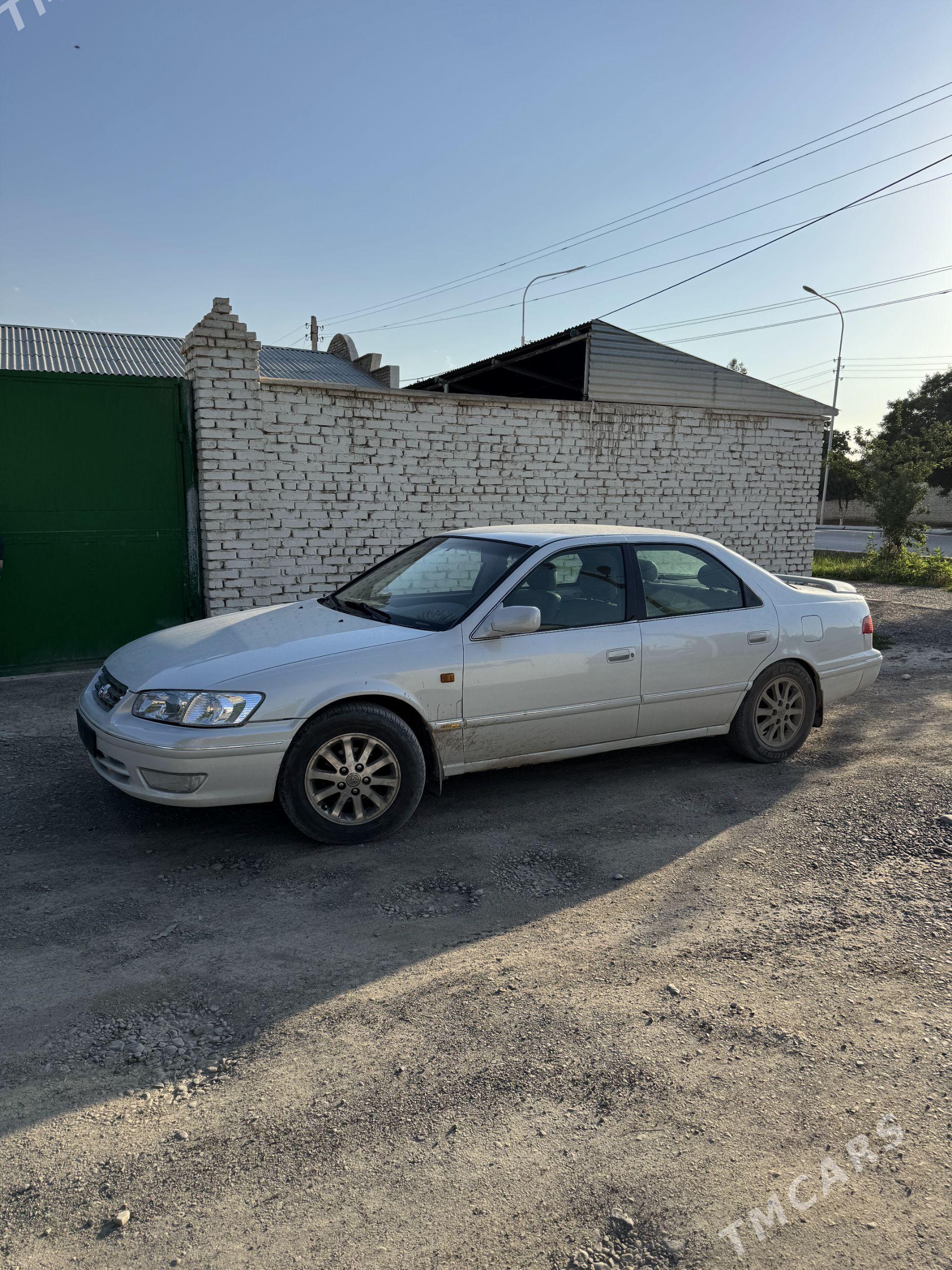 Toyota Camry 1999 - 110 000 TMT - Кака - img 1