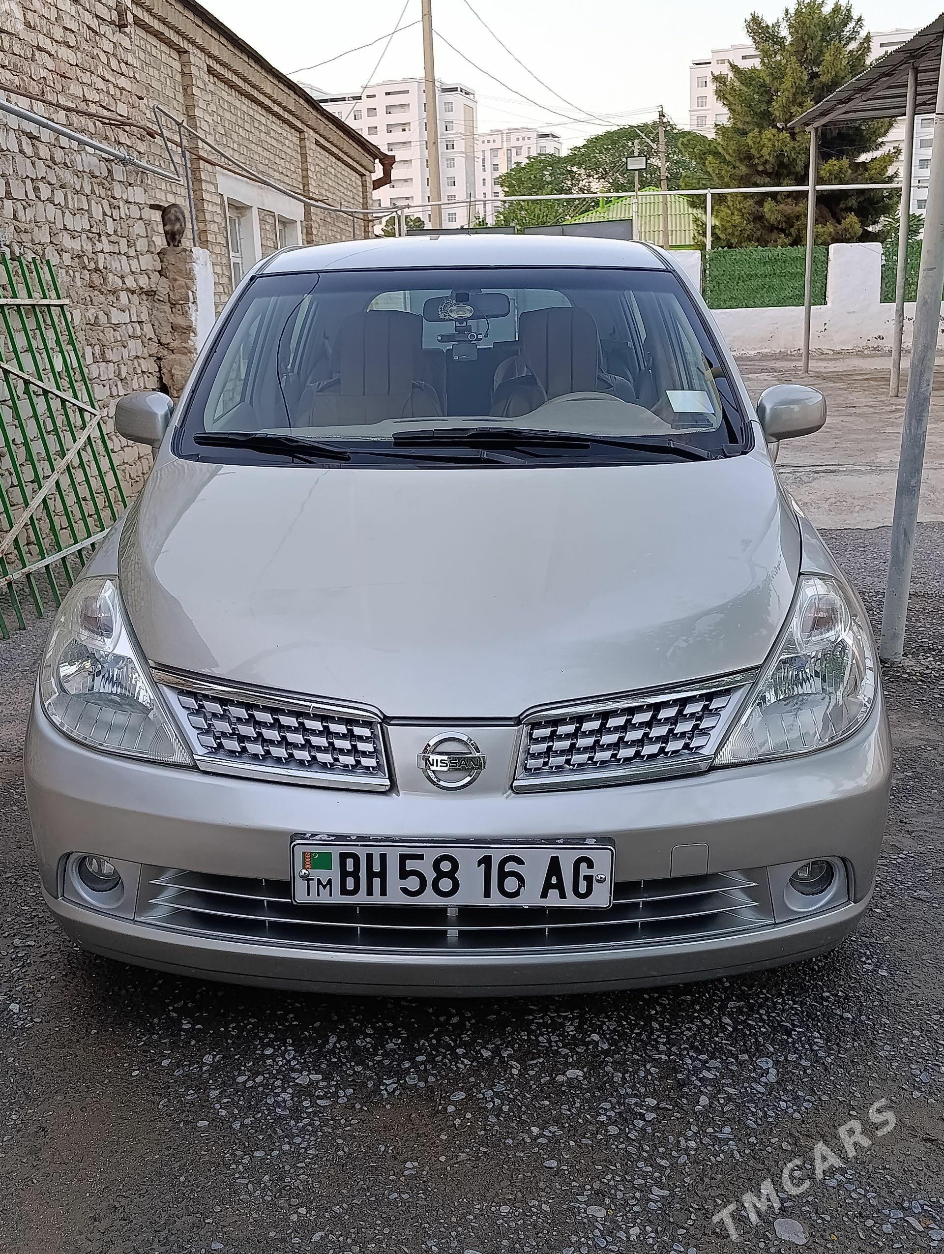 Nissan Tiida 2008 - 150 000 TMT - Кëши - img 1