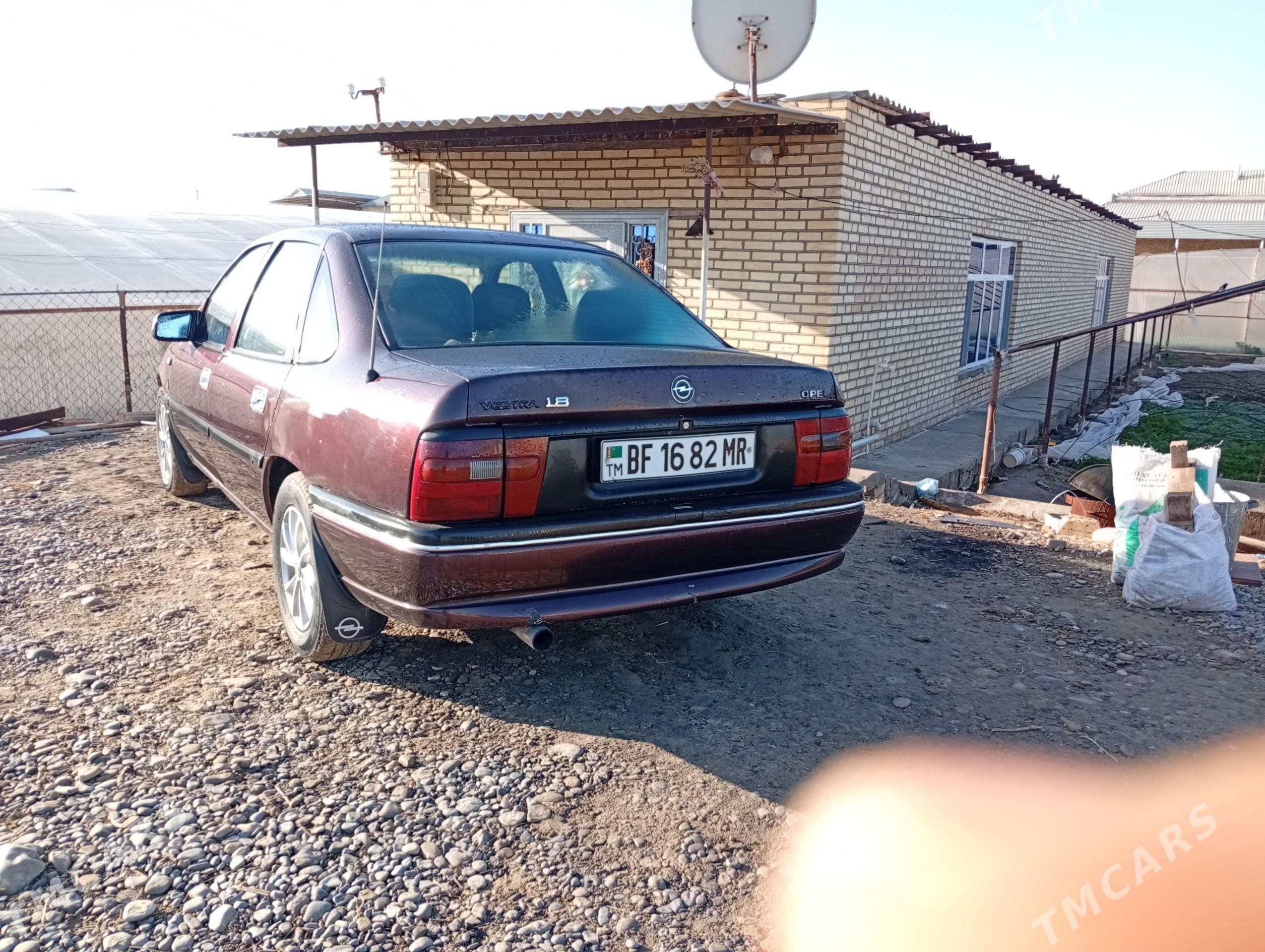 Opel Vectra 1993 - 45 000 TMT - Wekilbazar - img 1