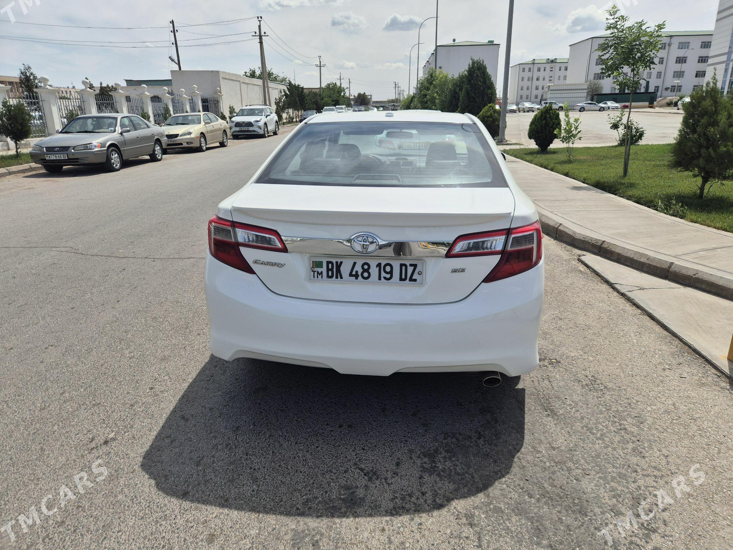 Toyota Camry 2012 - 250 000 TMT - Губадаг - img 1