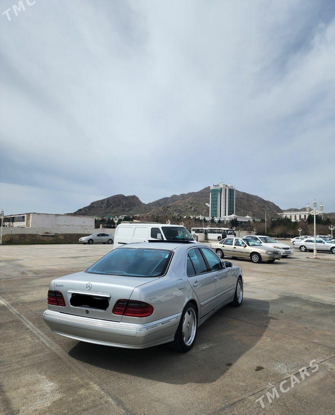 Mercedes-Benz E320 2001 - 152 000 TMT - Türkmenbaşy - img 1