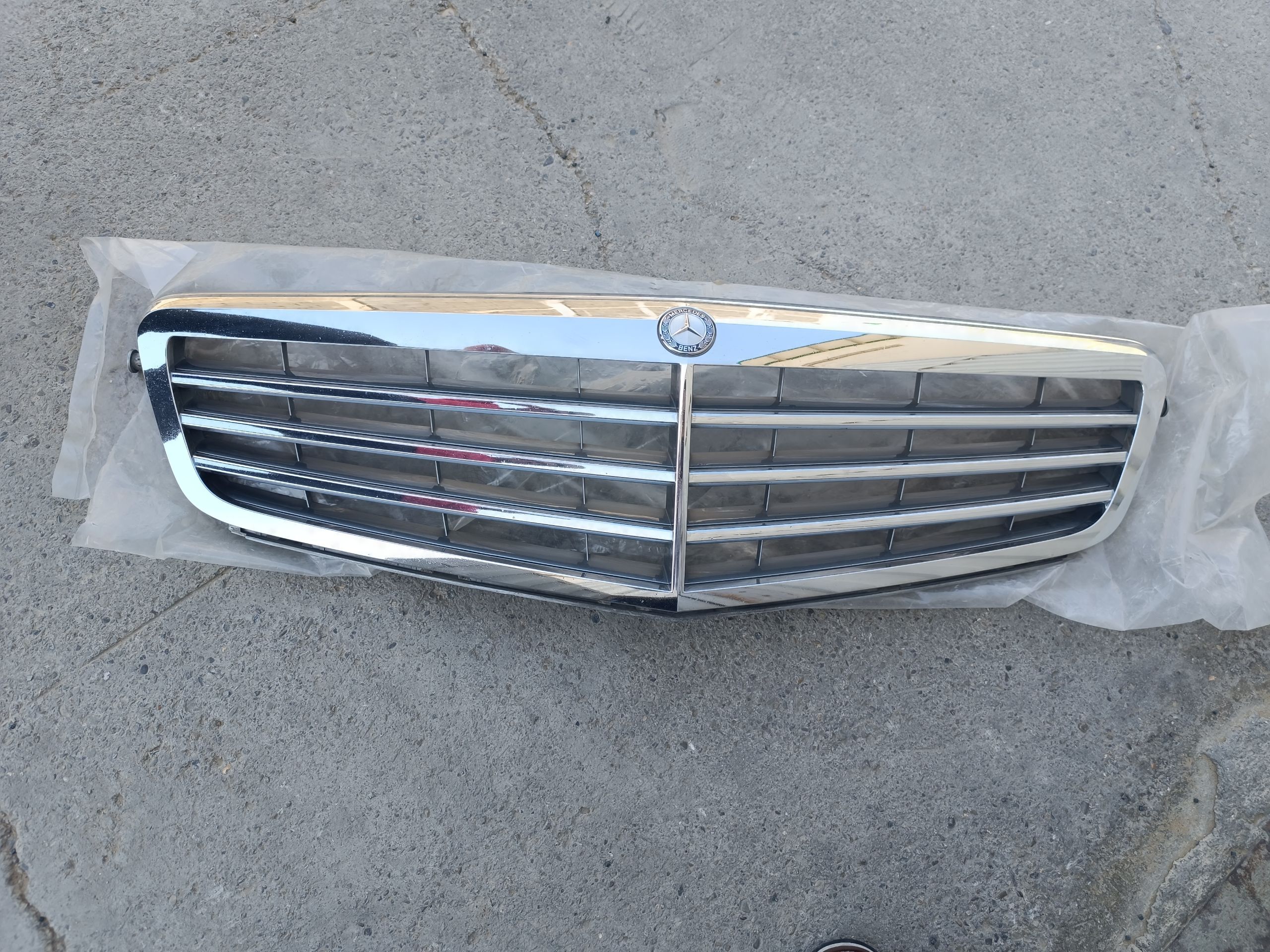 MERSEDES OBILSOWKA EMBLEMA 350 800 TMT - Ак-Бугдайский этрап - img 1