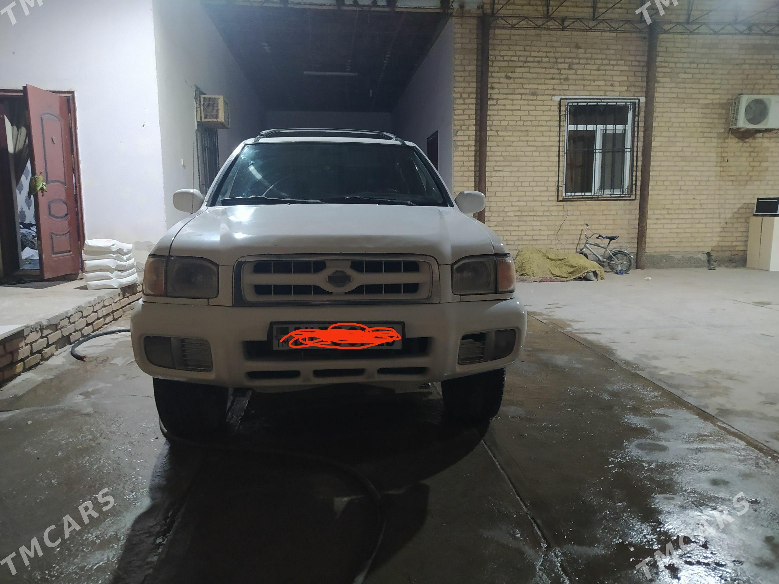 Nissan Pathfinder 1997 - 100 000 TMT - Чарджоу - img 1