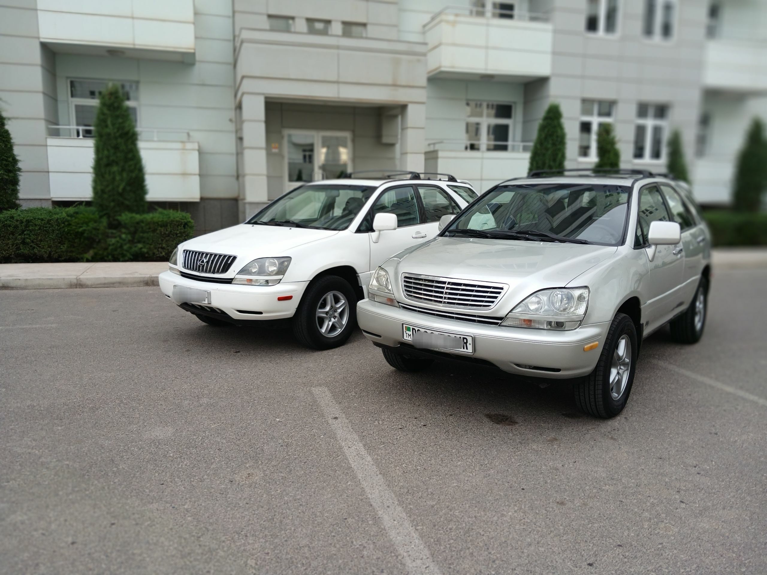 Lexus RX 300 2000 - 155 000 TMT - Мары - img 1