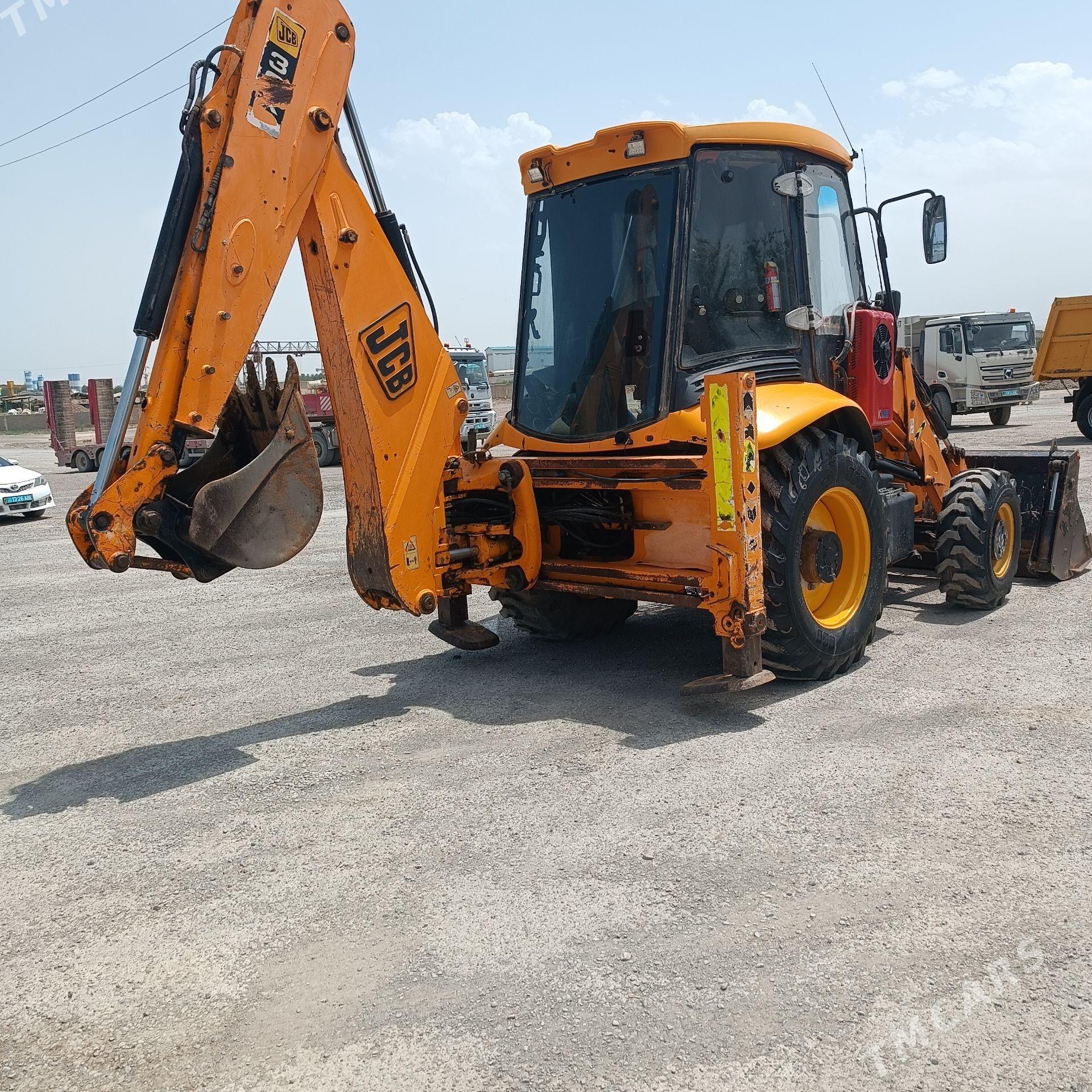 JCB 3CX ECO 2008 - 520 000 TMT - Büzmeýin - img 1