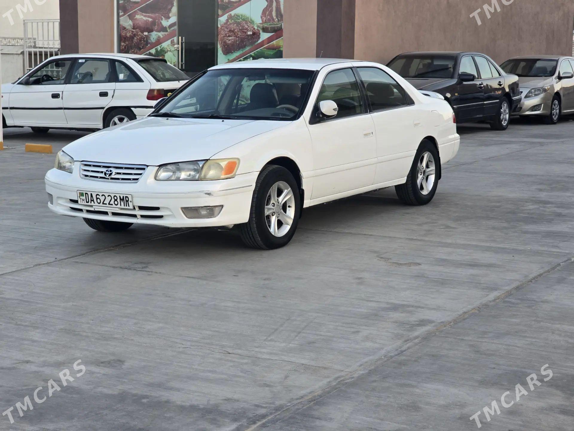 Toyota Camry 2000 - 170 000 TMT - Мары - img 1