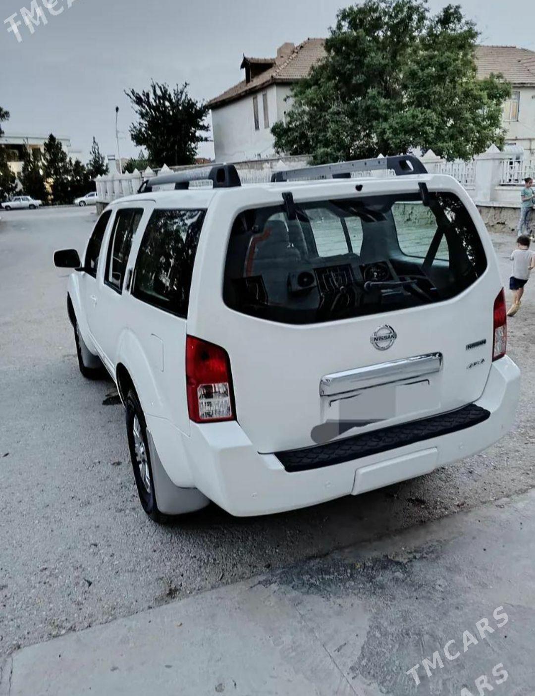 Nissan Pathfinder 2006 - 130 000 TMT - Balkanabat - img 1