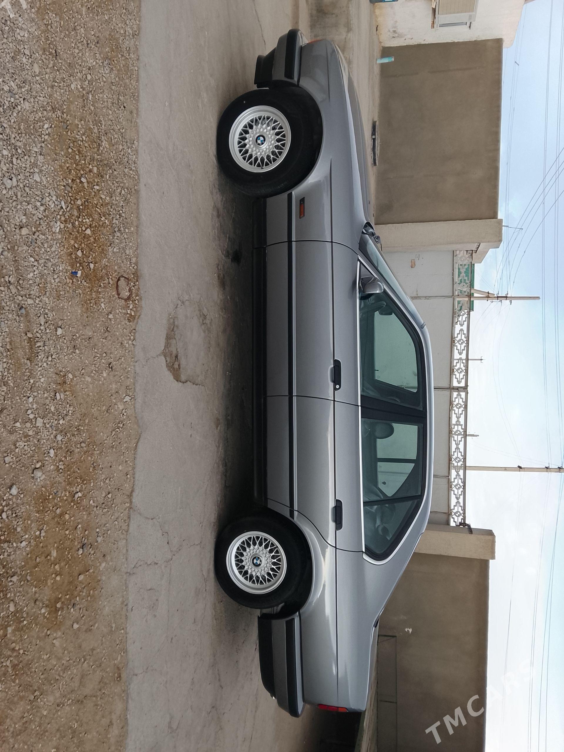 BMW 525 1992 - 85 000 TMT - Гумдаг - img 1