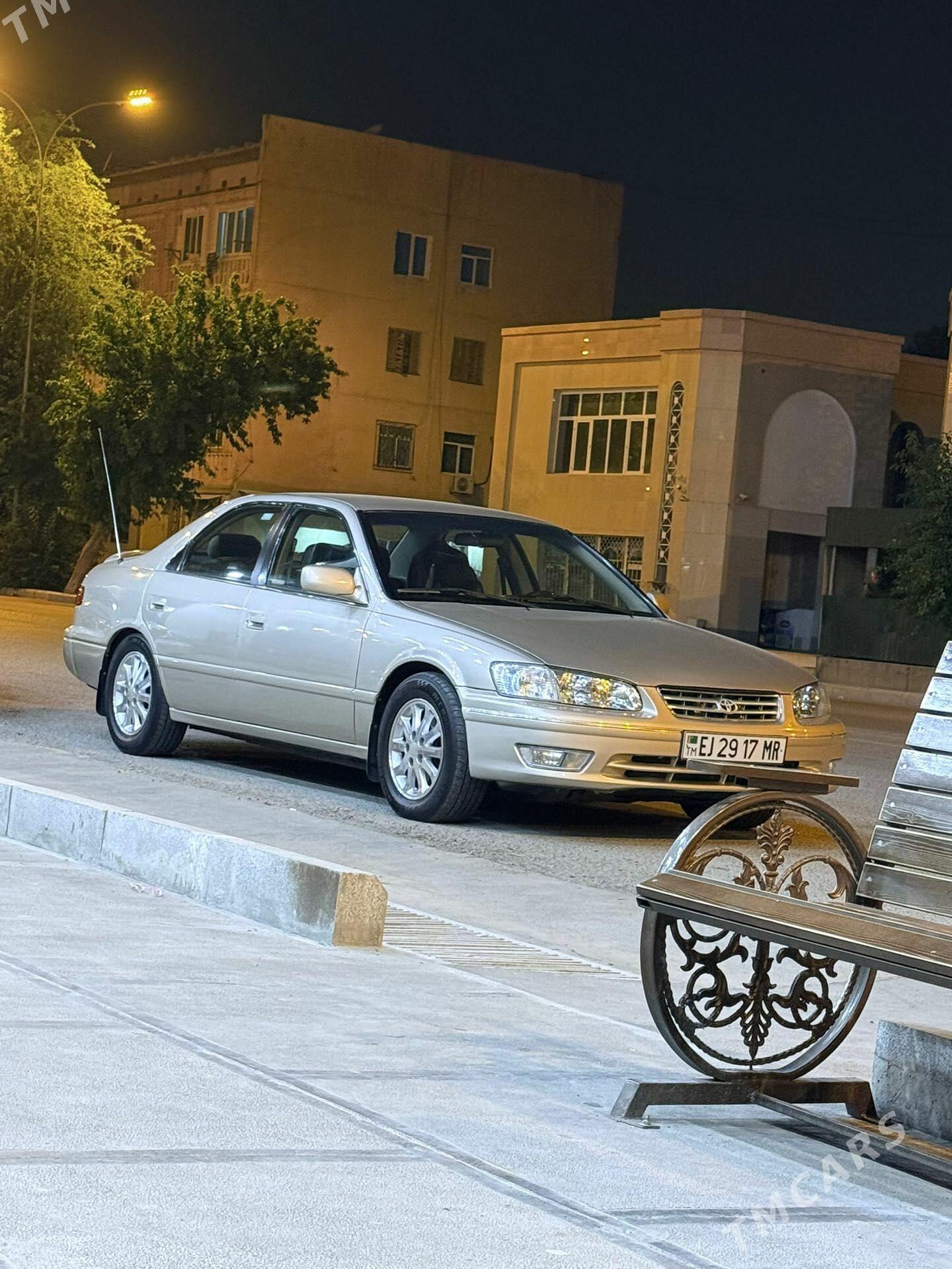 Toyota Camry 2000 - 200 000 TMT - Мары - img 1