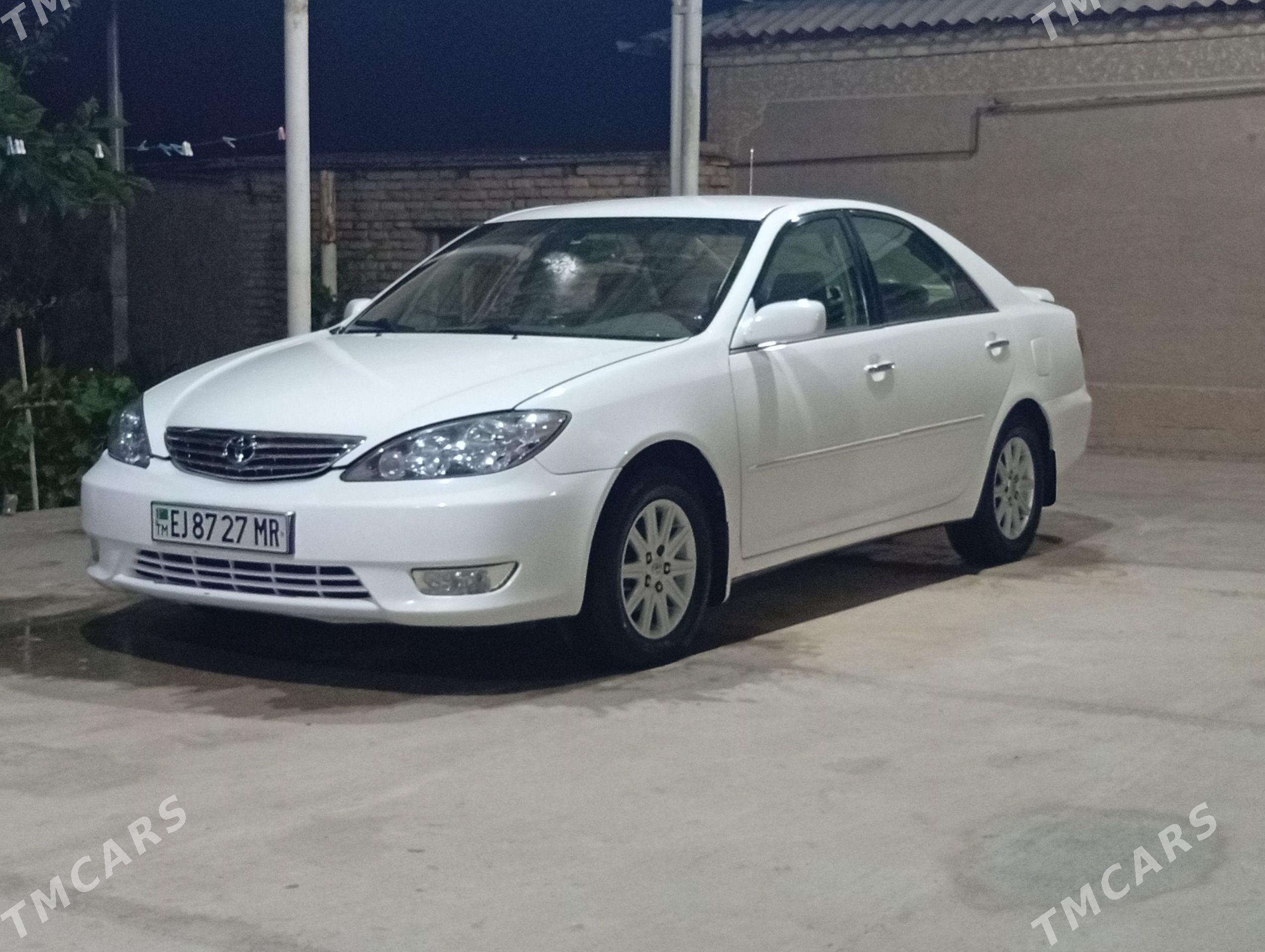 Toyota Camry 2002 - 226 000 TMT - Мары - img 1