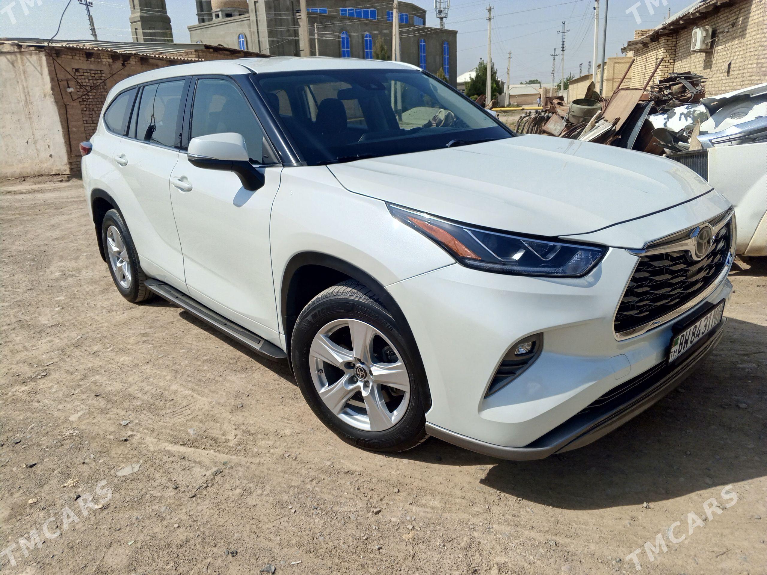 Toyota Highlander 2021 - 520 000 TMT - Мары - img 1
