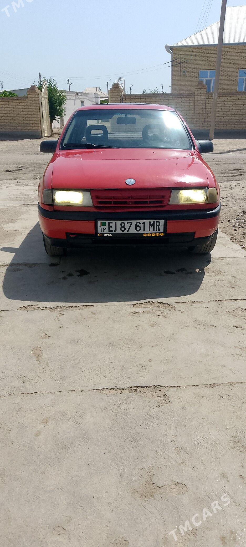 Opel Vectra 1992 - 30 000 TMT - Mary - img 1