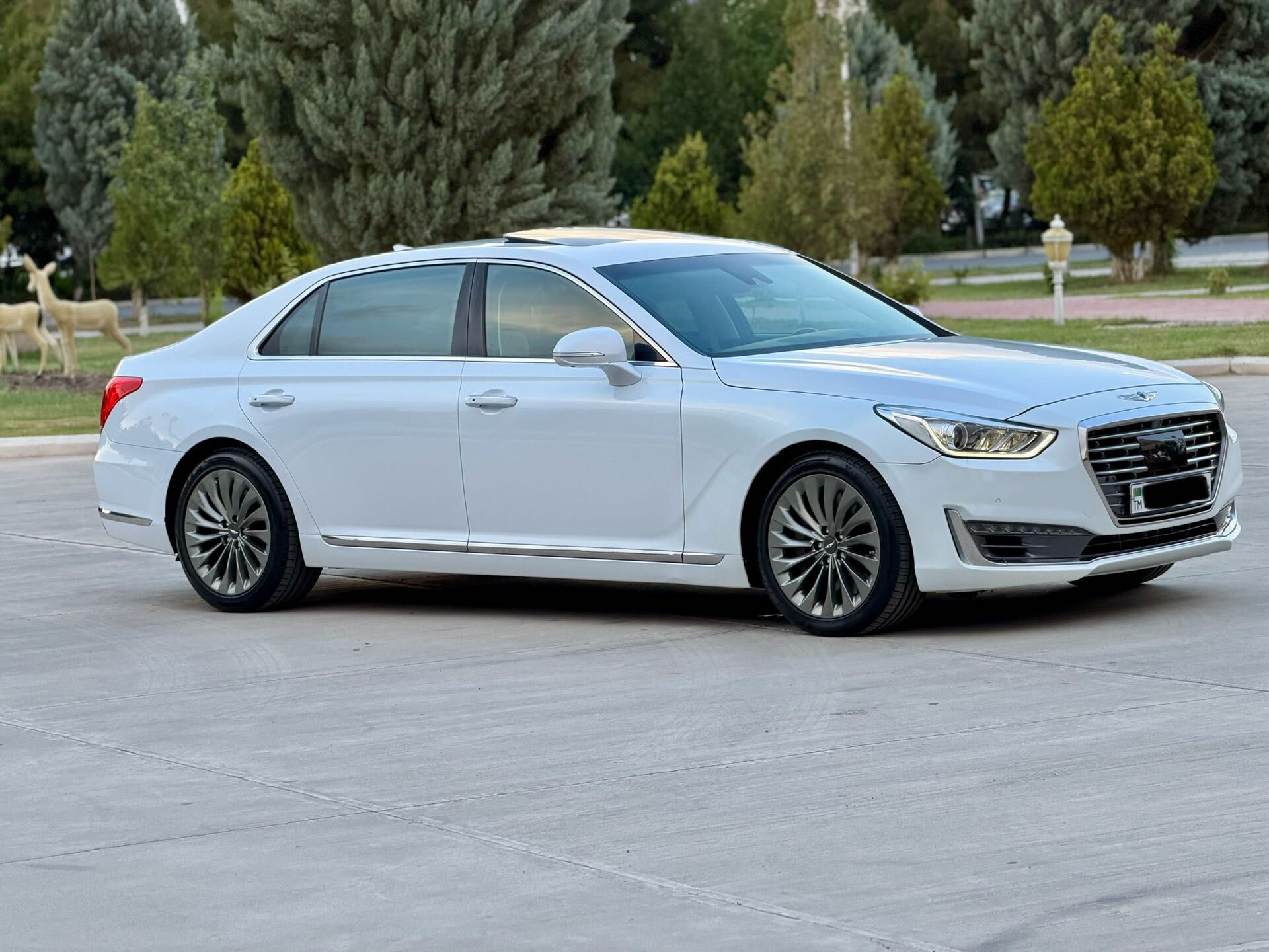 Genesis G90 2018 - 440 000 TMT - Мары - img 1