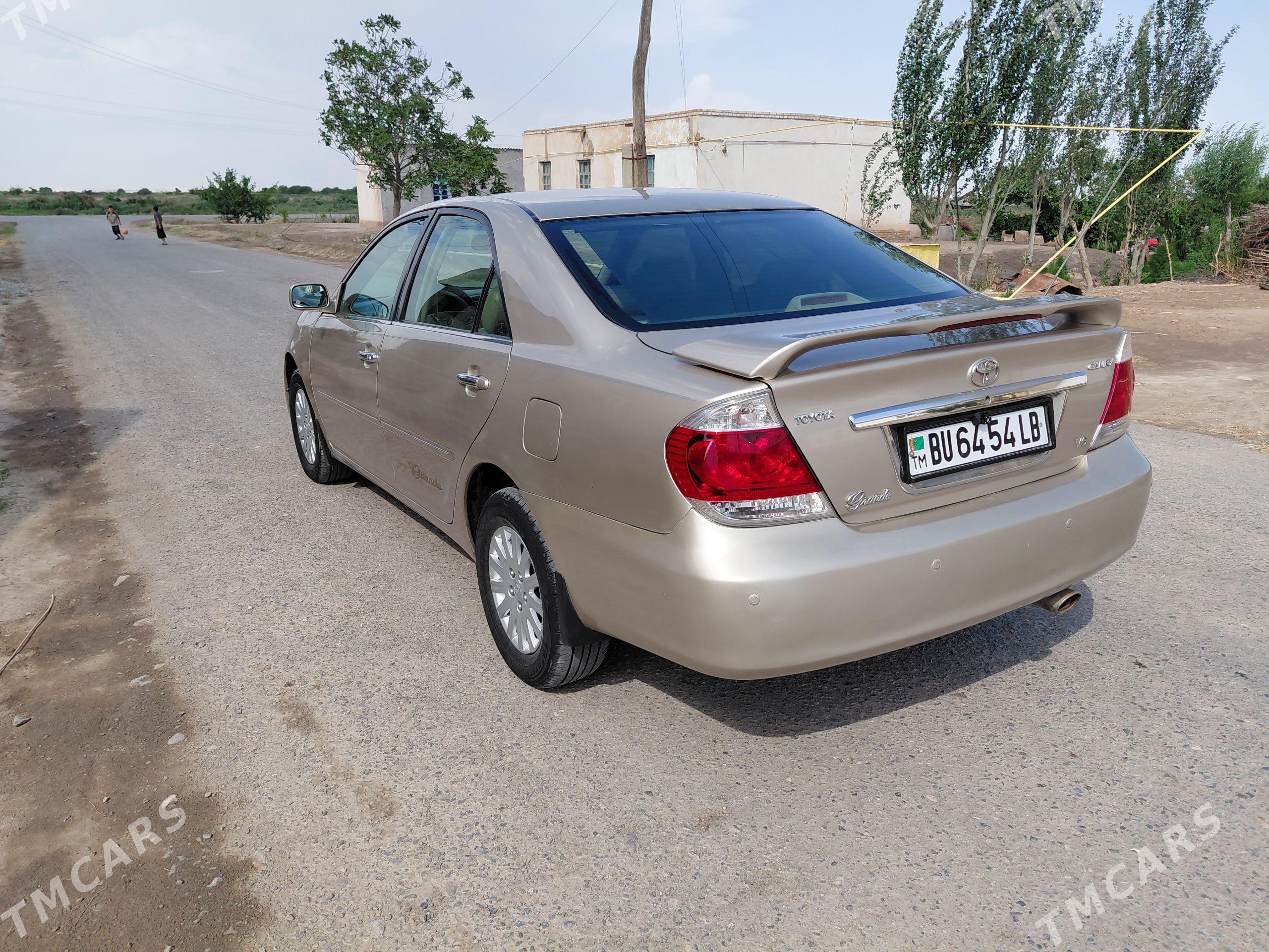 Toyota Camry 2002 - 250 000 TMT - Kerki - img 1