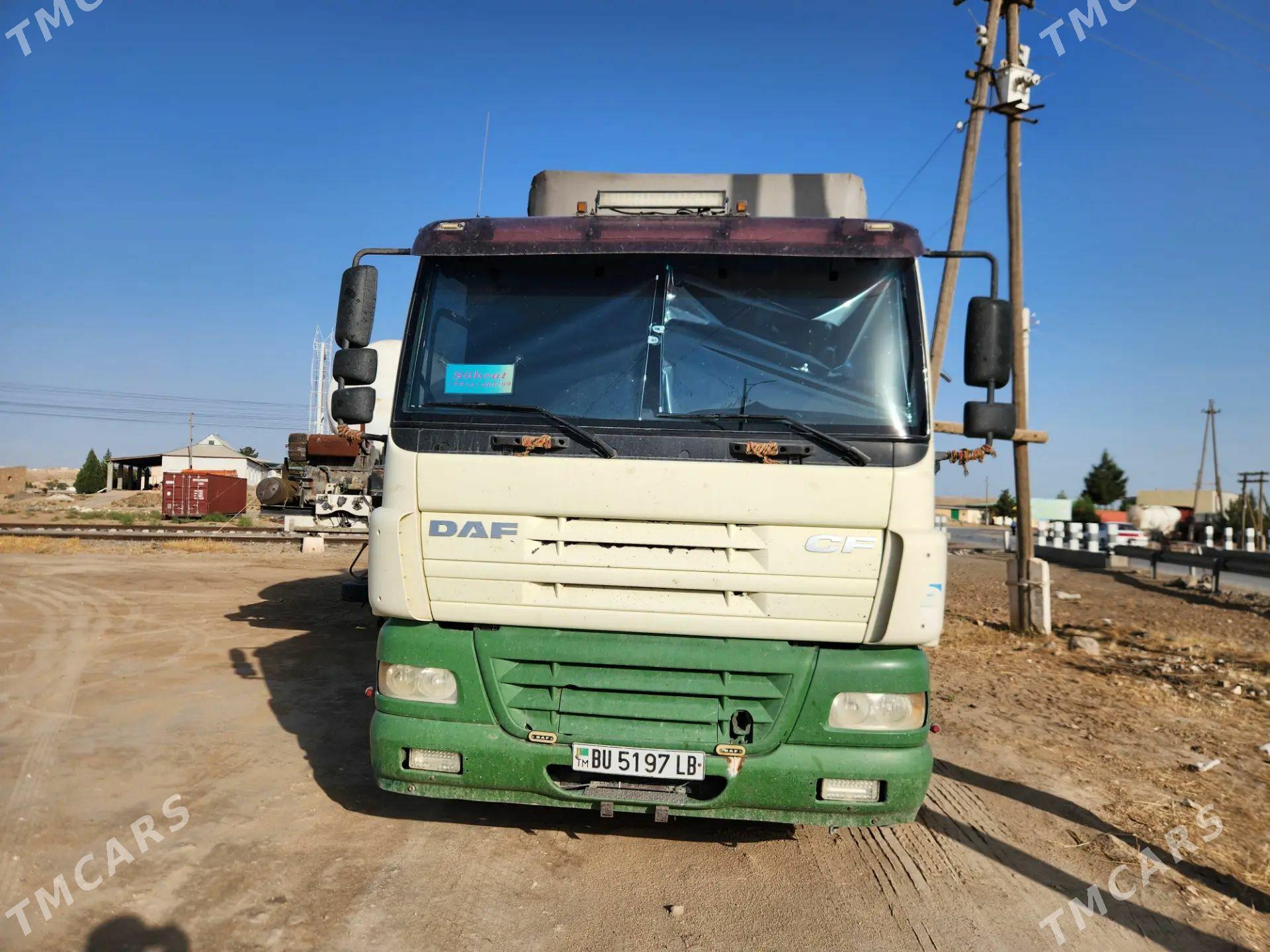 DAF CF 2003 - 720 000 TMT - Kerki - img 1
