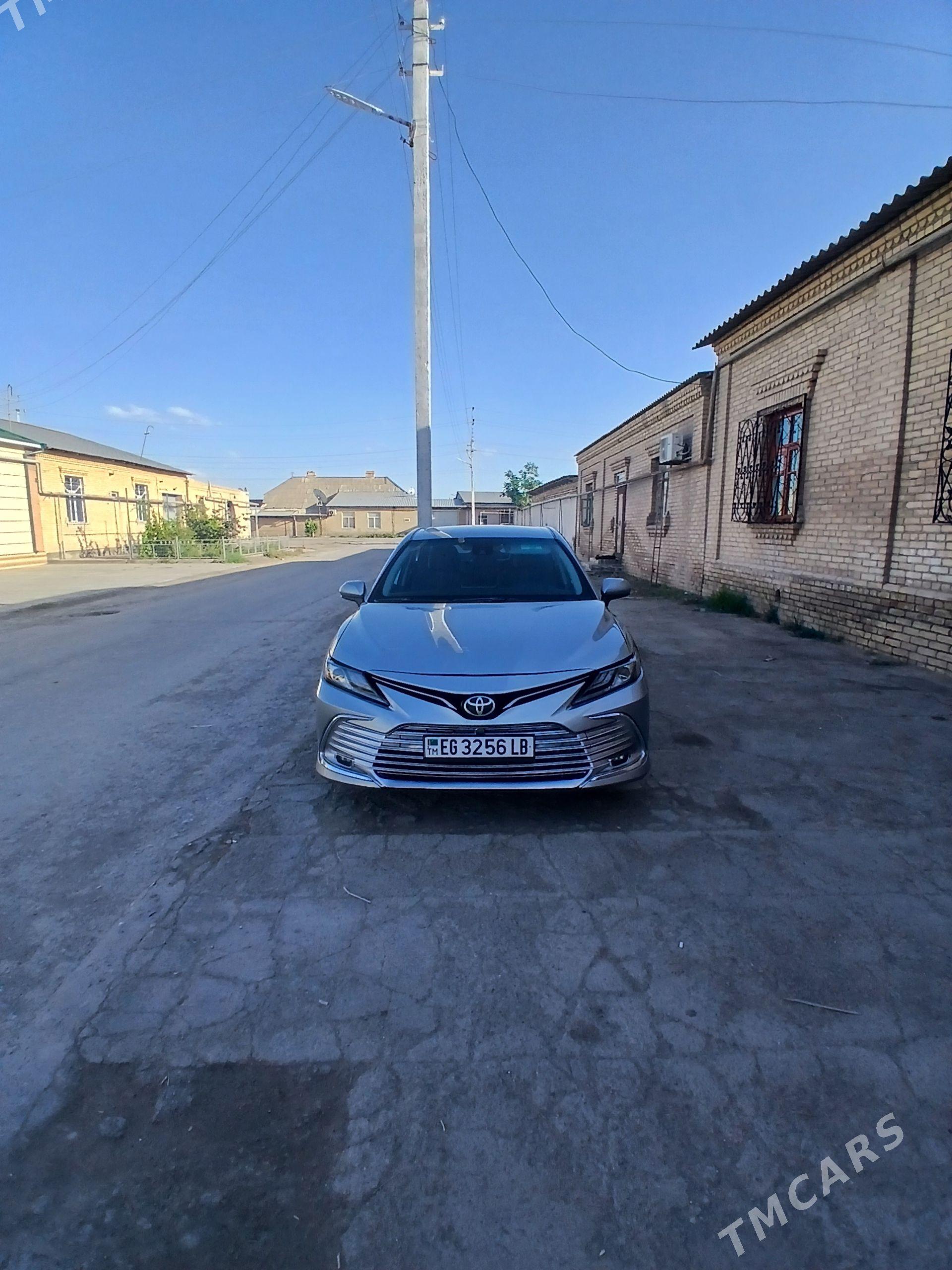 Toyota Camry 2021 - 320 000 TMT - Туркменабат - img 1