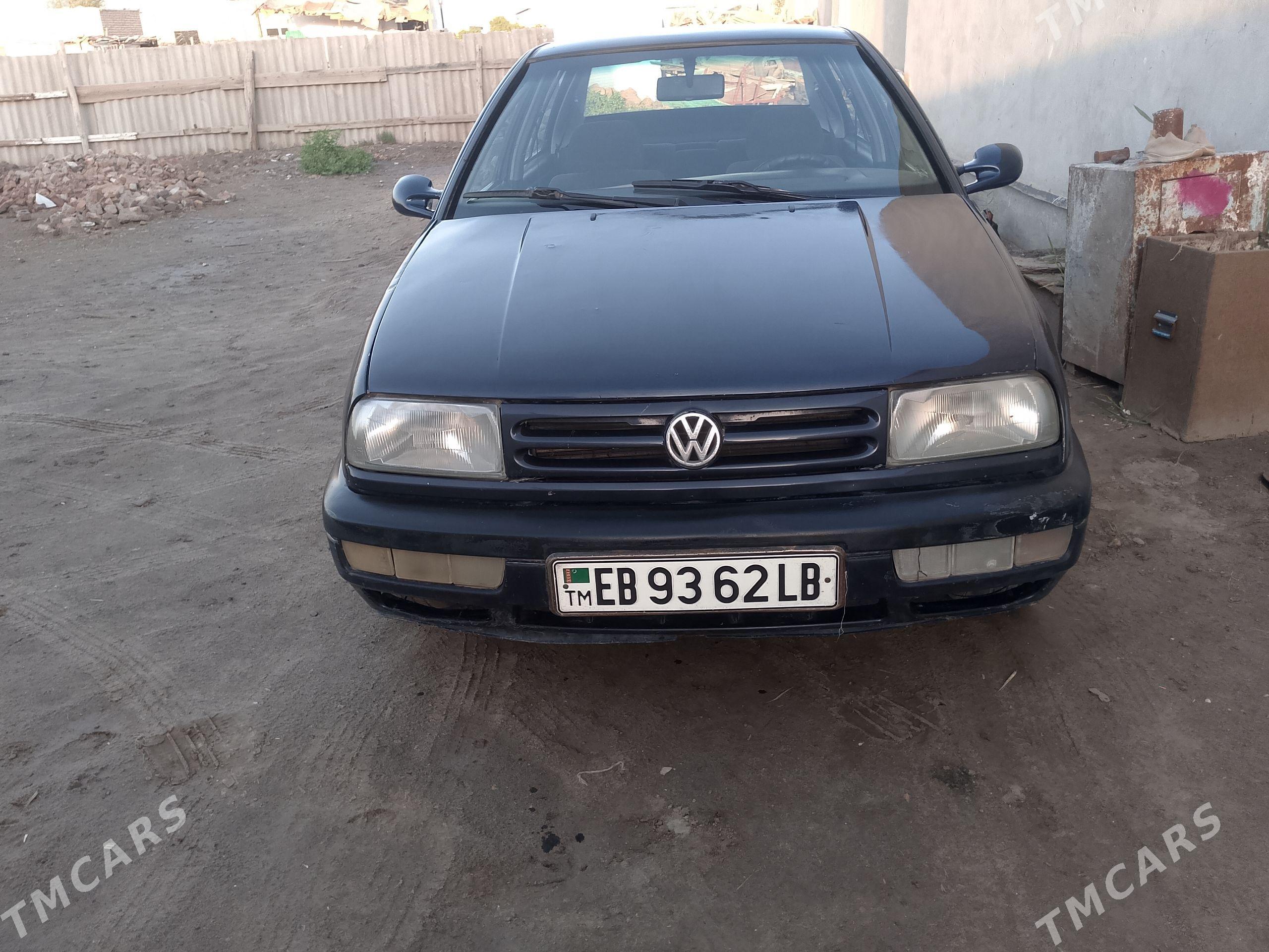 Volkswagen Vento 1992 - 24 000 TMT - Türkmenabat - img 1