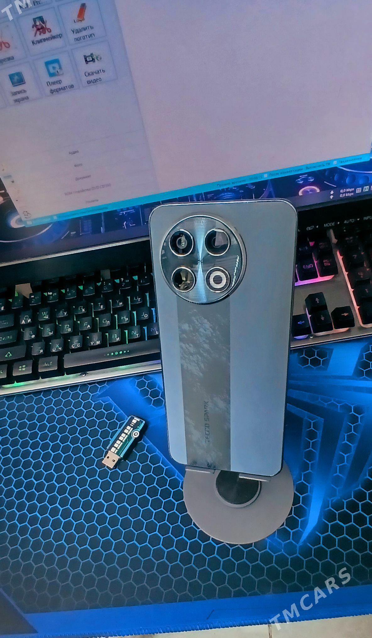 Tecno Spark30 Pro 8.256 - 11 мкр - img 1