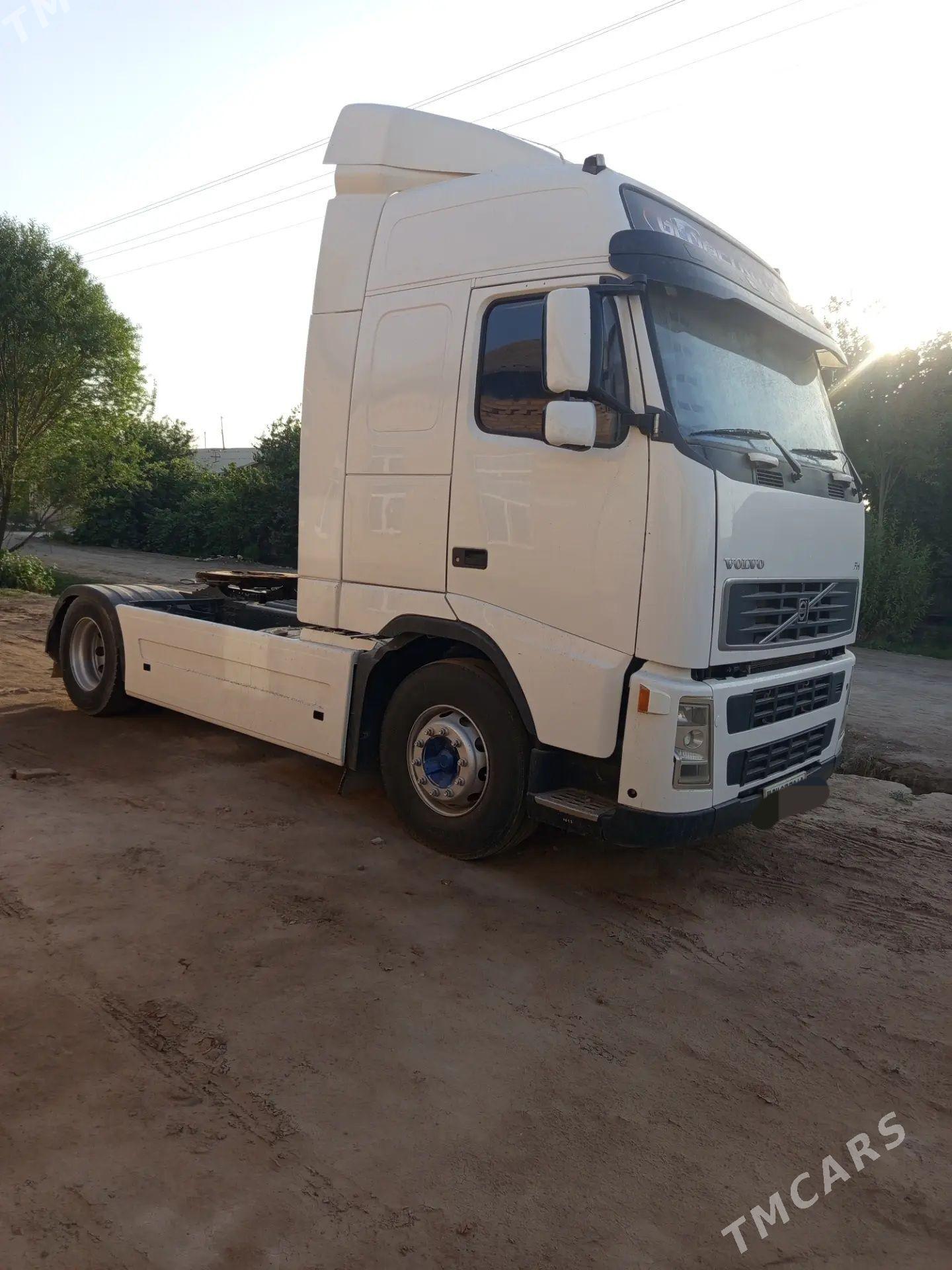 Volvo EURO 4 2008 - 780 000 TMT - Kerki - img 1