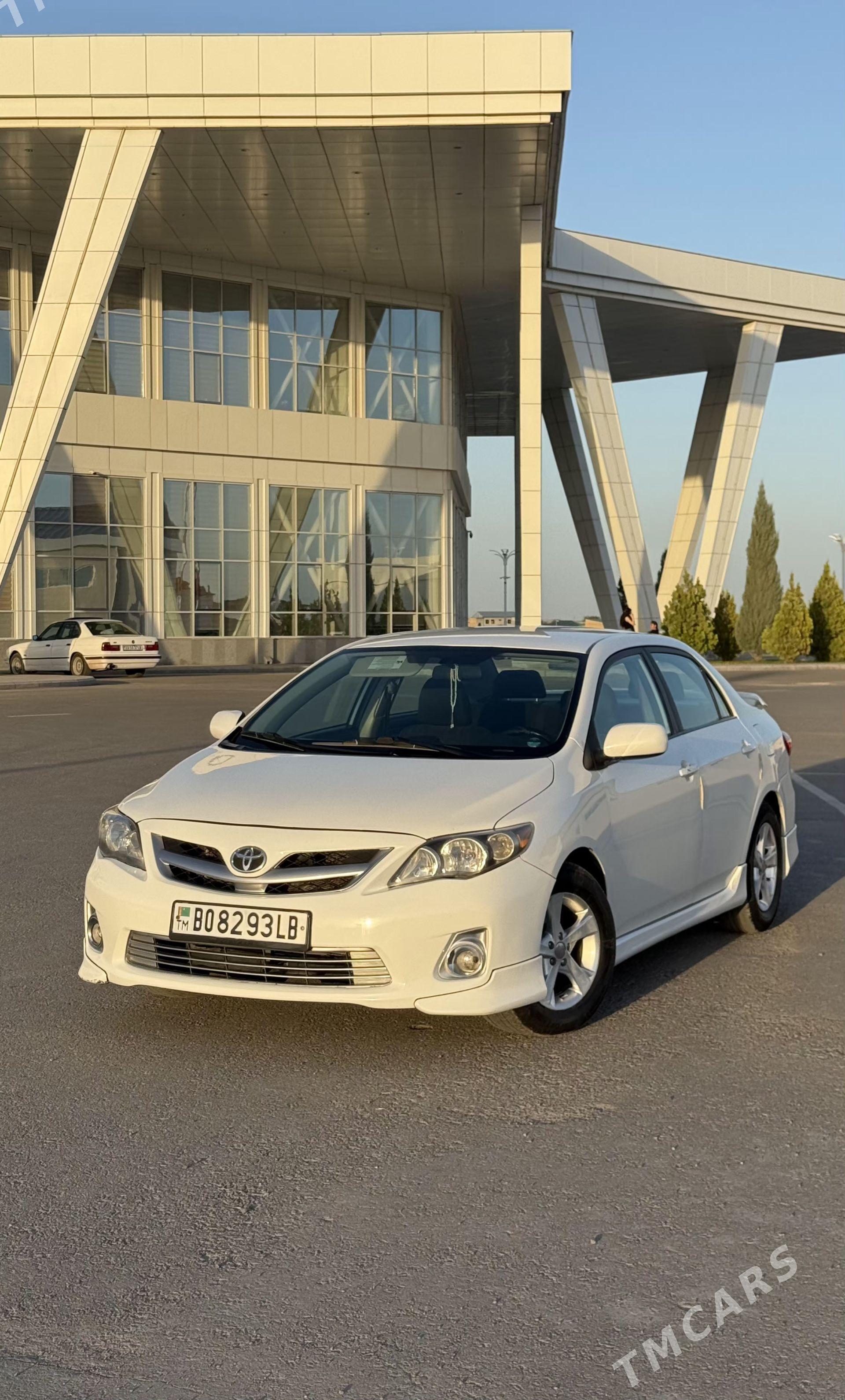 Toyota Corolla 2011 - 160 000 TMT - Türkmenabat - img 1