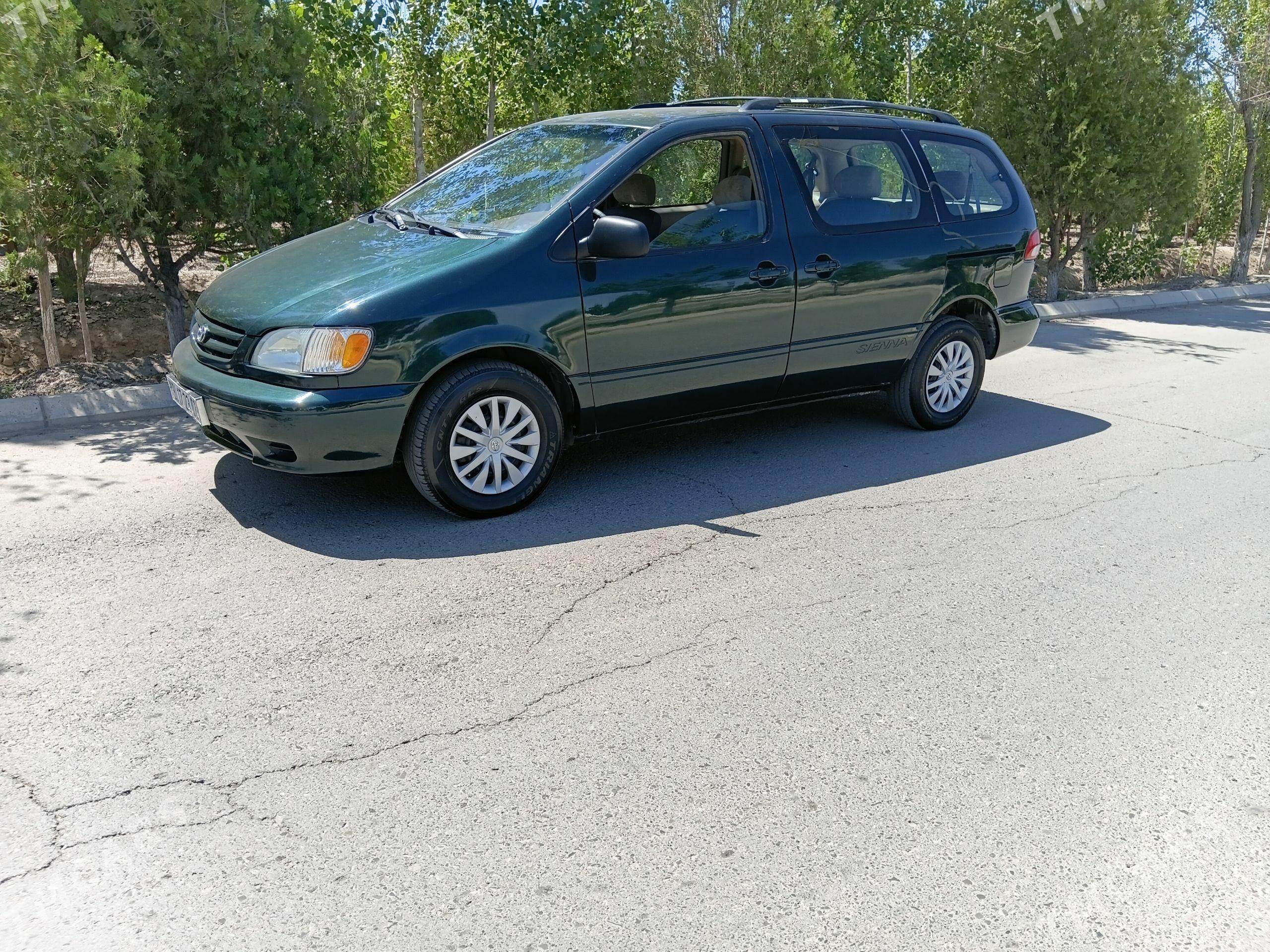 Toyota Sienna 2002 - 175 000 TMT - Дашогуз - img 1