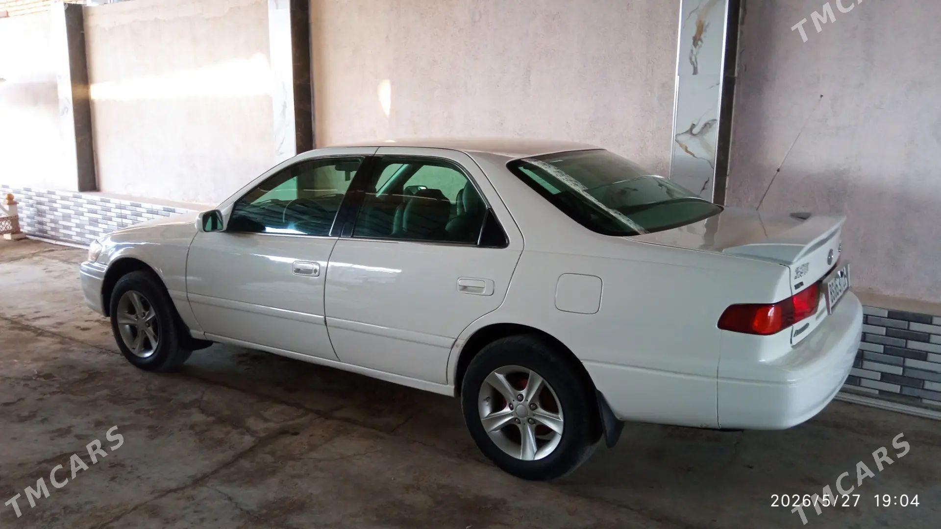 Toyota Camry 1998 - 120 000 TMT - Köýtendag - img 1