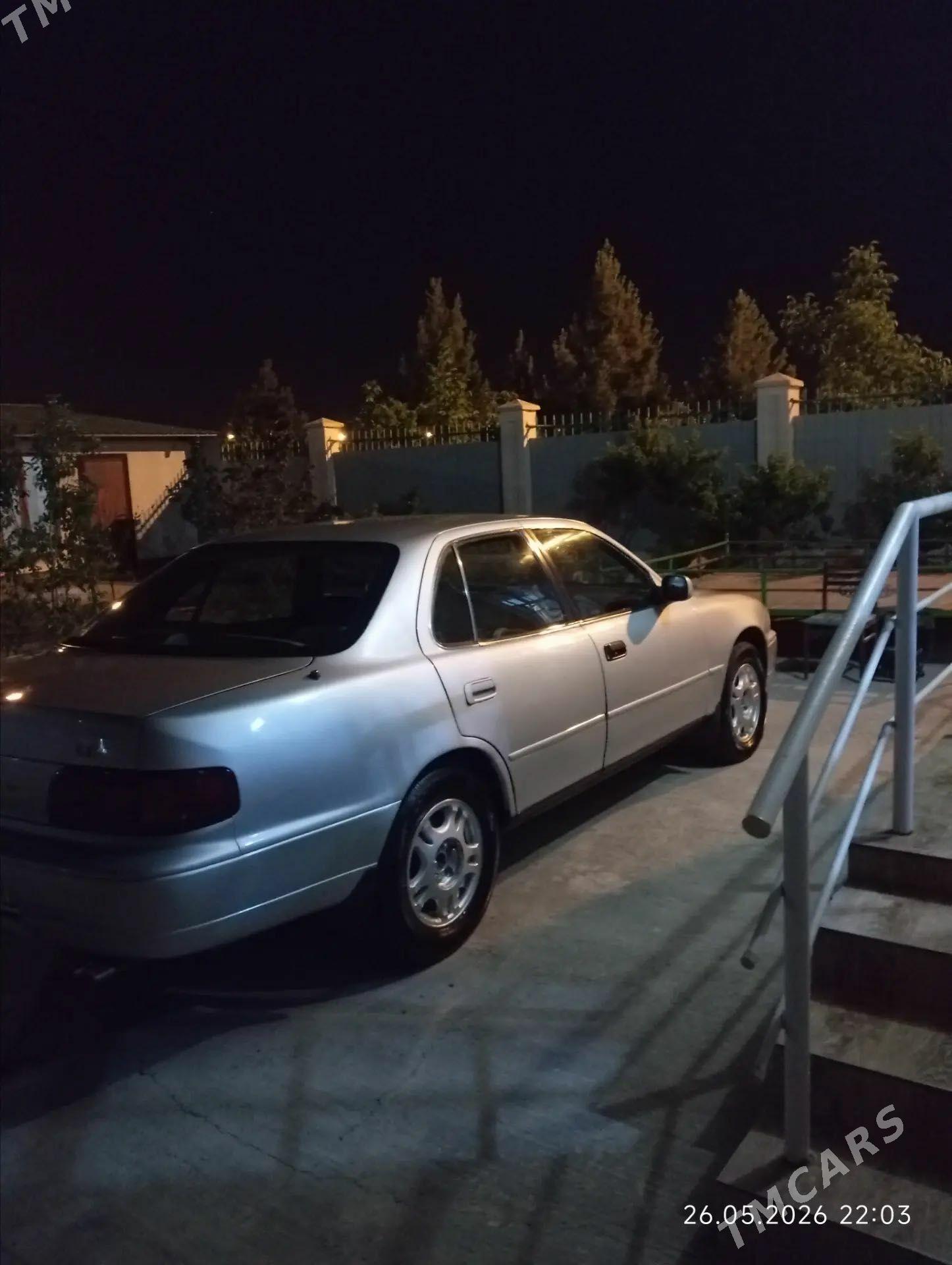 Toyota Camry 1994 - 110 000 TMT - Saýat - img 1