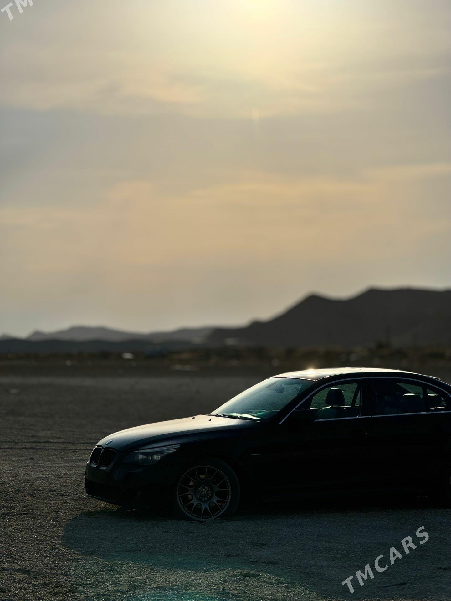 BMW E60 2006 - 250 000 TMT - Türkmenbaşy - img 1