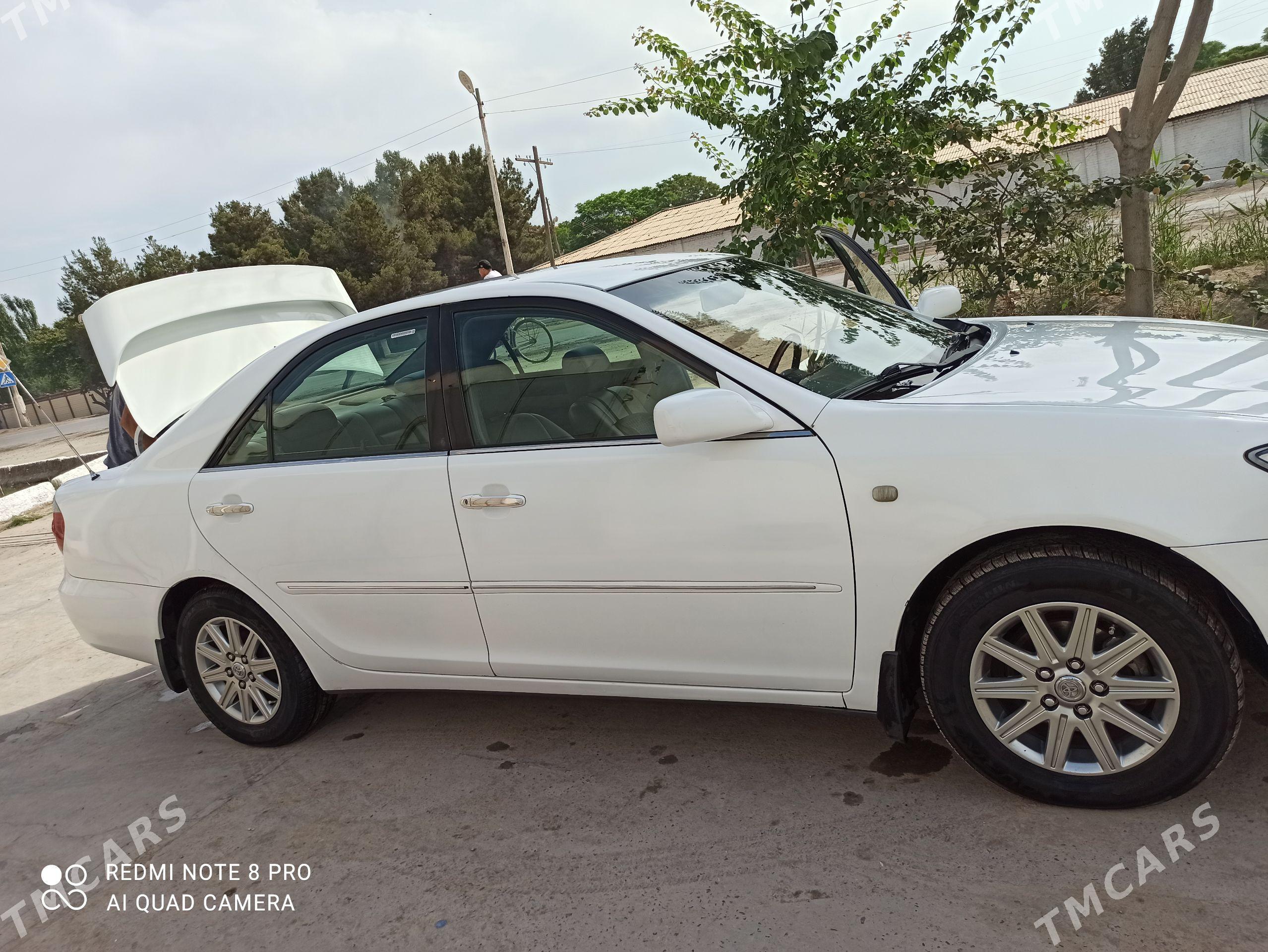 Toyota Camry 2002 - 192 000 TMT - Саят - img 1